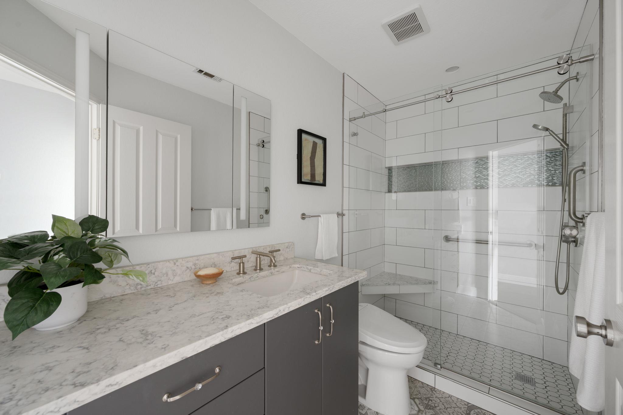 8121 Luling Ln, Austin, TX 78729