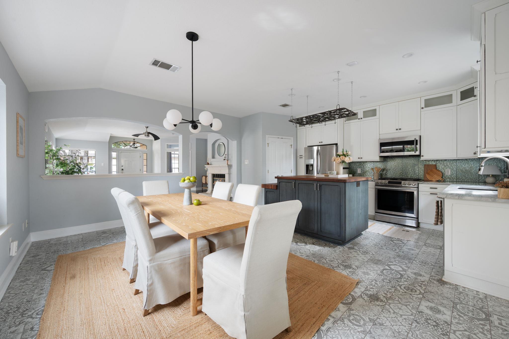 8121 Luling Ln, Austin, TX 78729