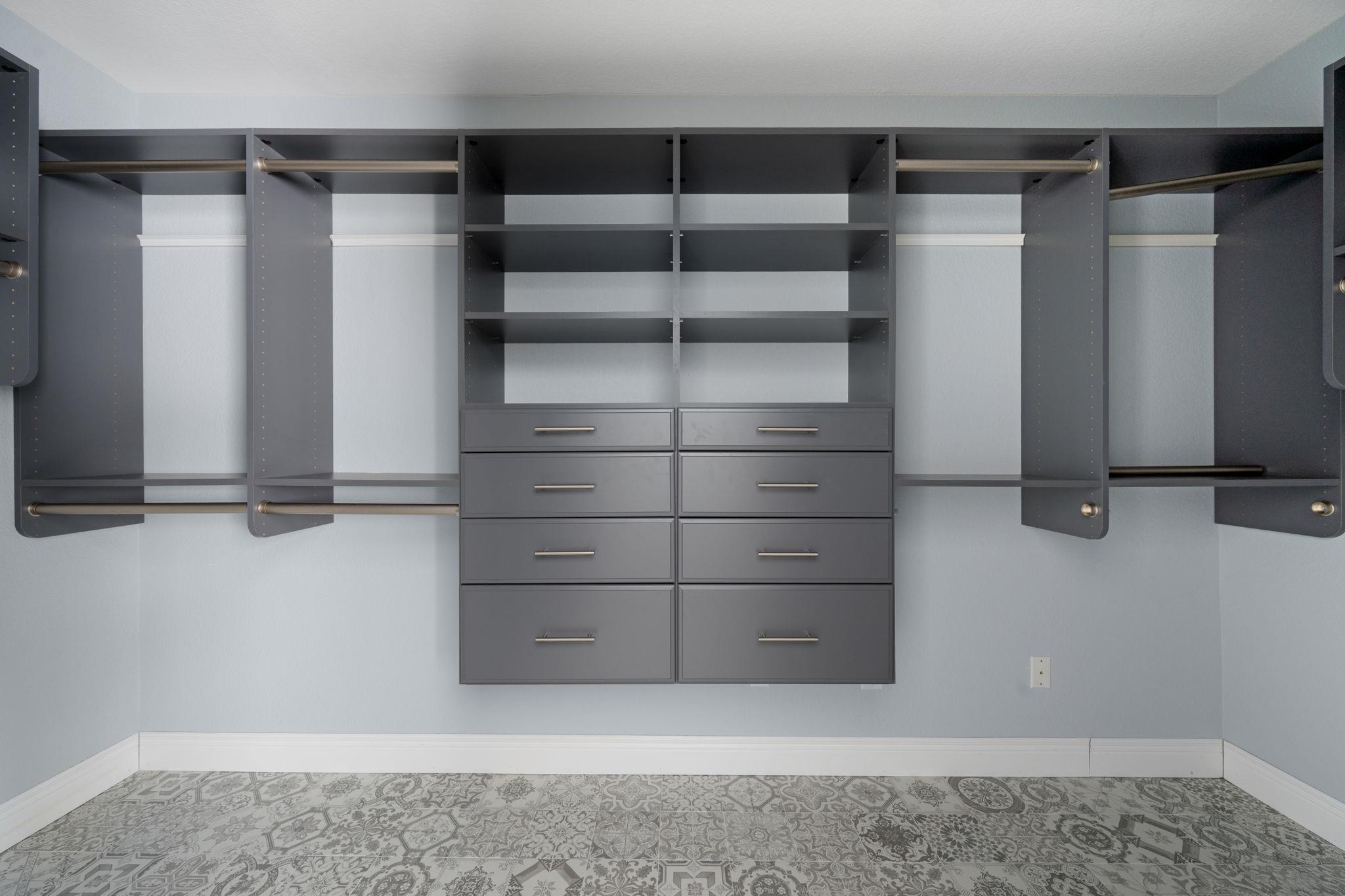 8121 Luling Ln, Austin, TX 78729