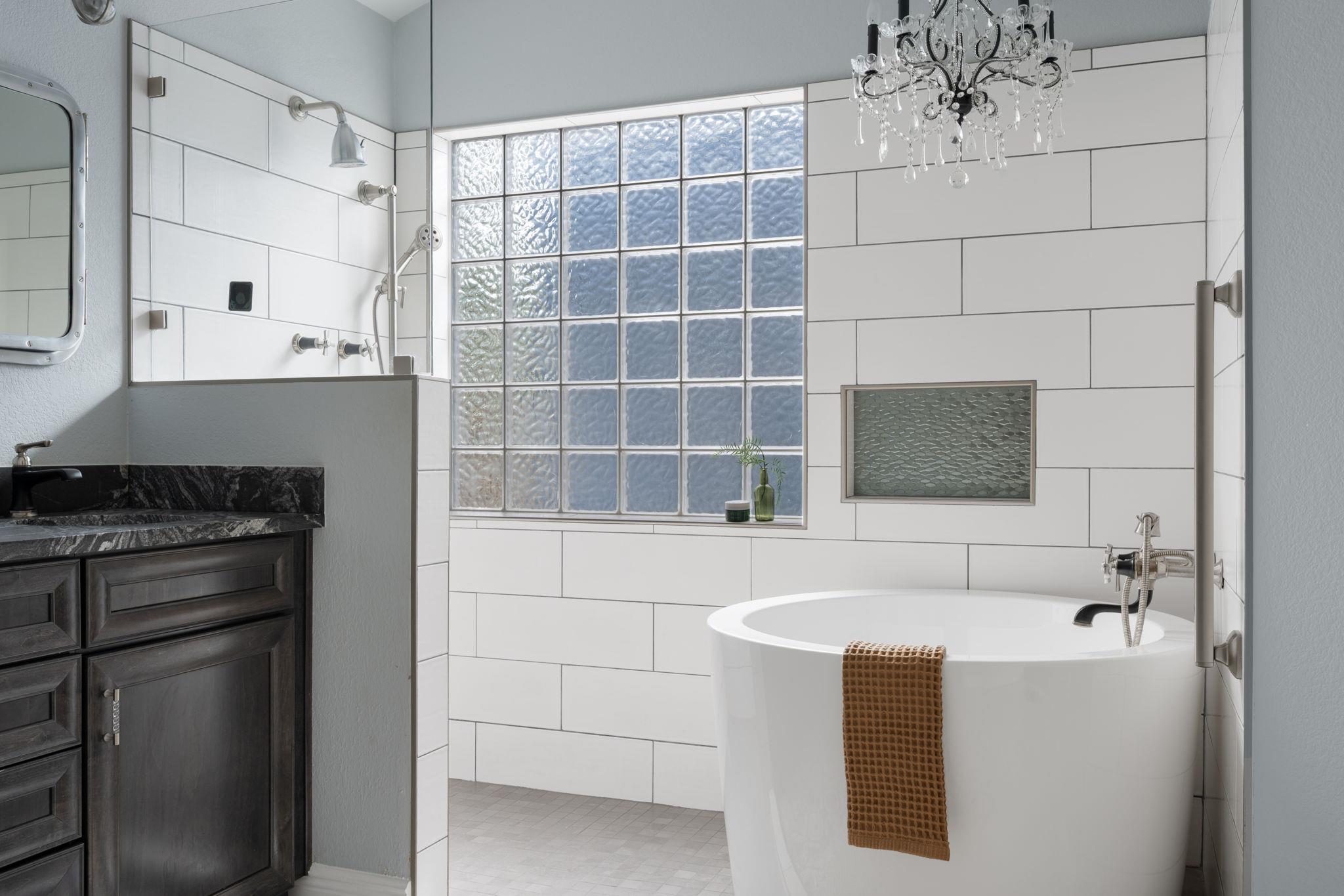 8121 Luling Ln, Austin, TX 78729