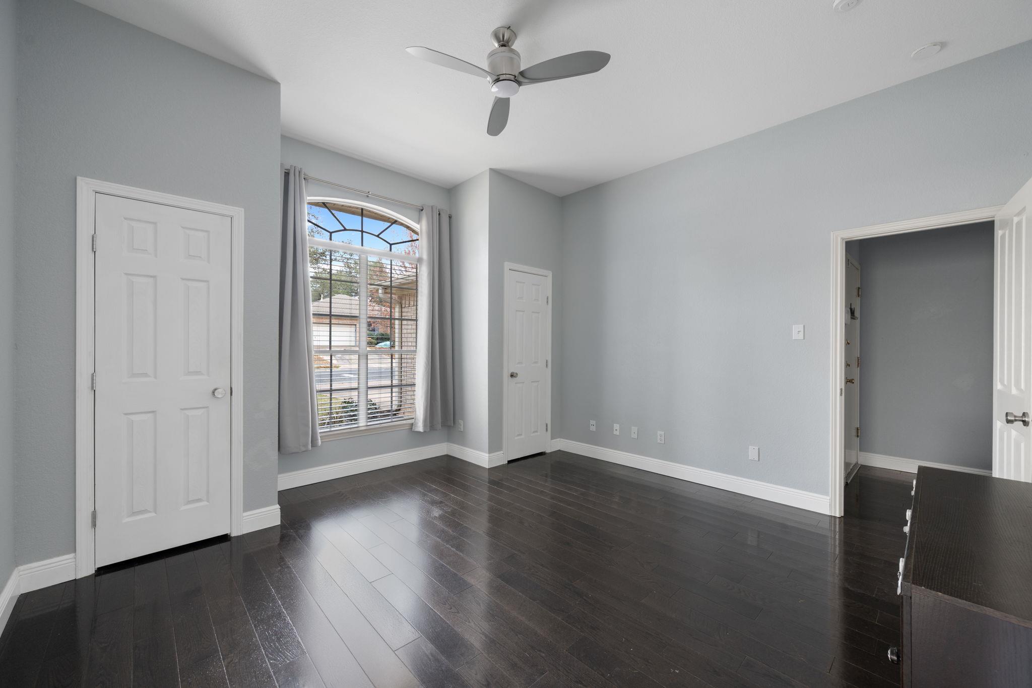 8121 Luling Ln, Austin, TX 78729