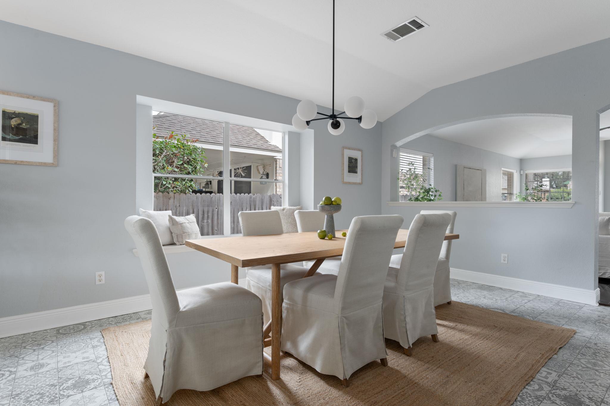 8121 Luling Ln, Austin, TX 78729