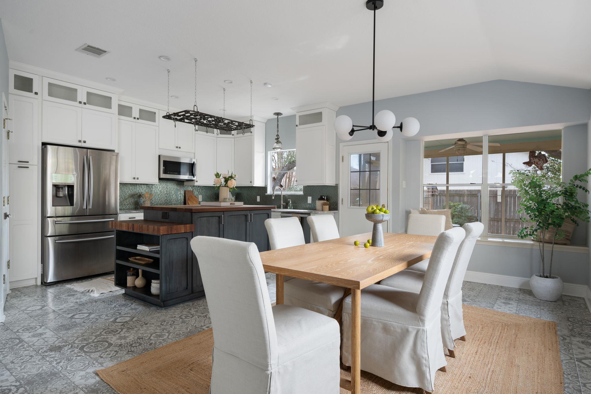 8121 Luling Ln, Austin, TX 78729