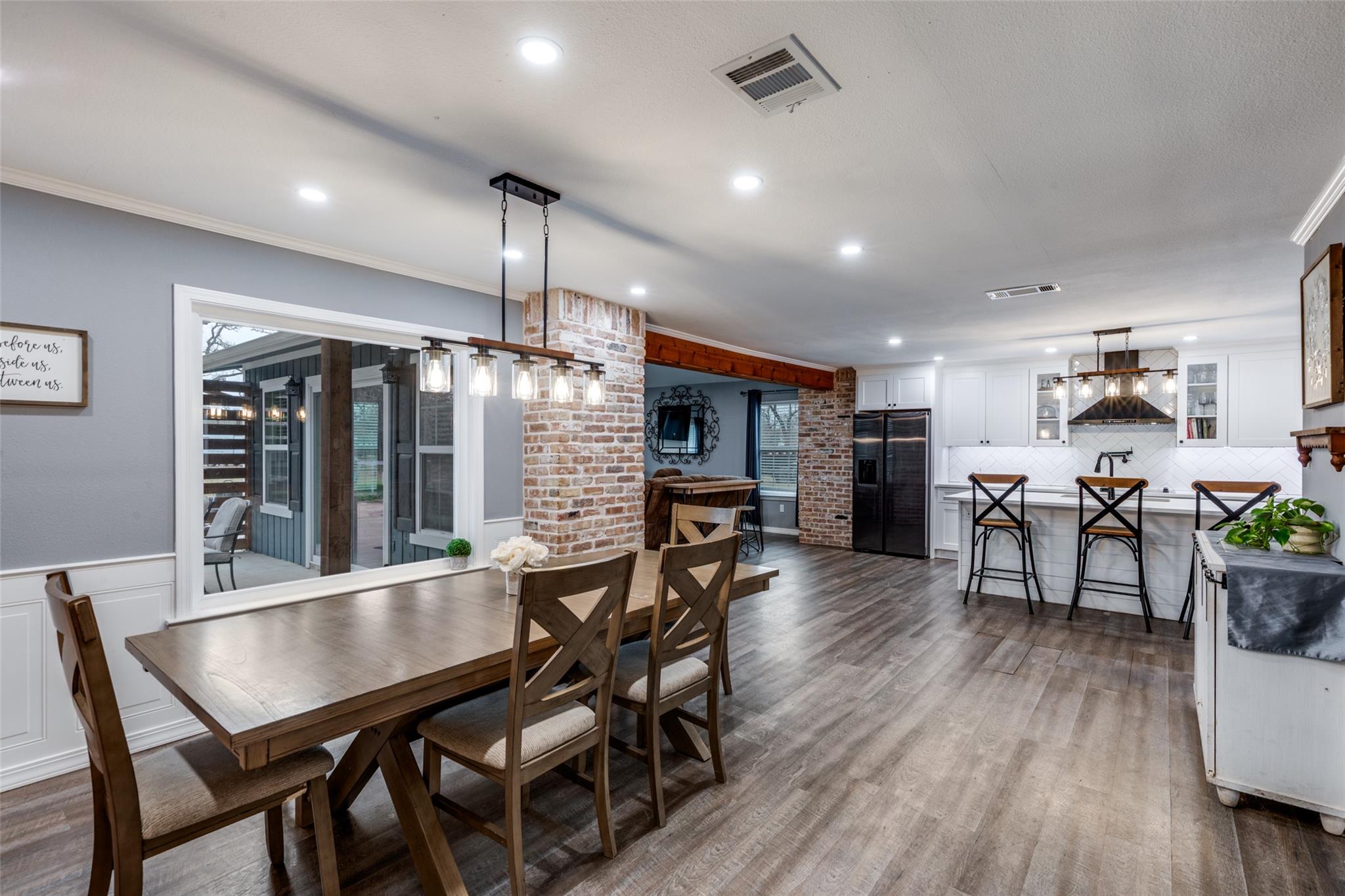 168 Still Forest Dr, Cedar Creek, TX 78612