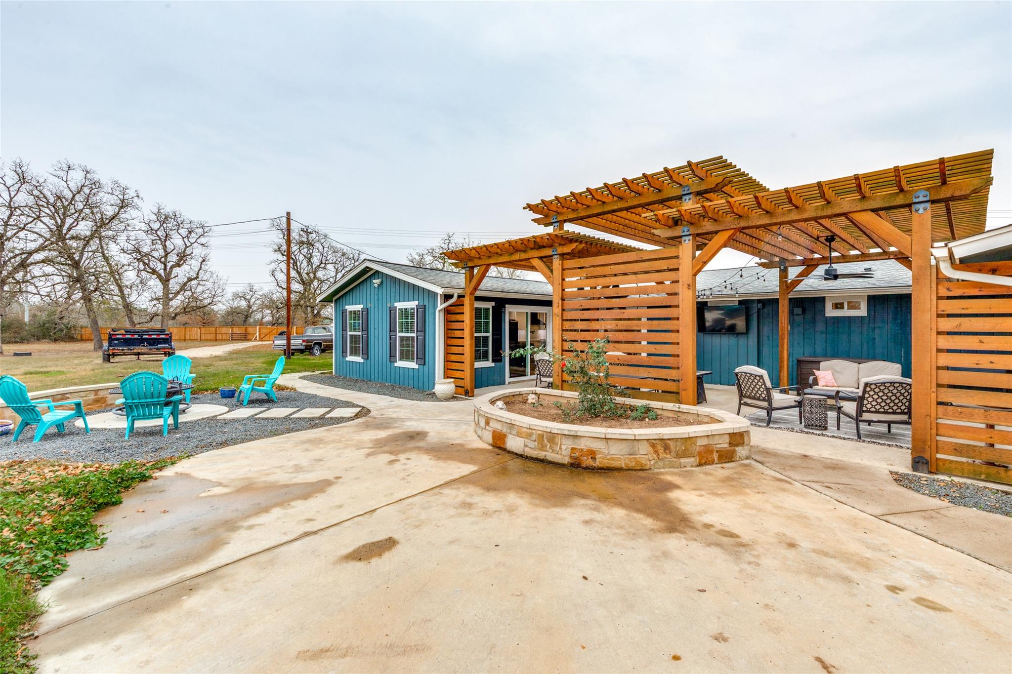 168 Still Forest Dr, Cedar Creek, TX 78612