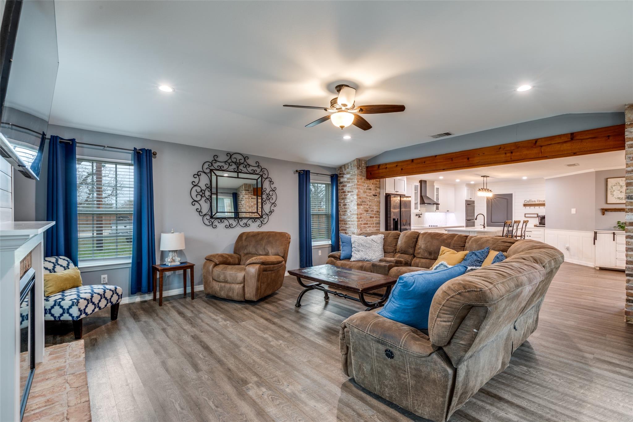 168 Still Forest Dr, Cedar Creek, TX 78612