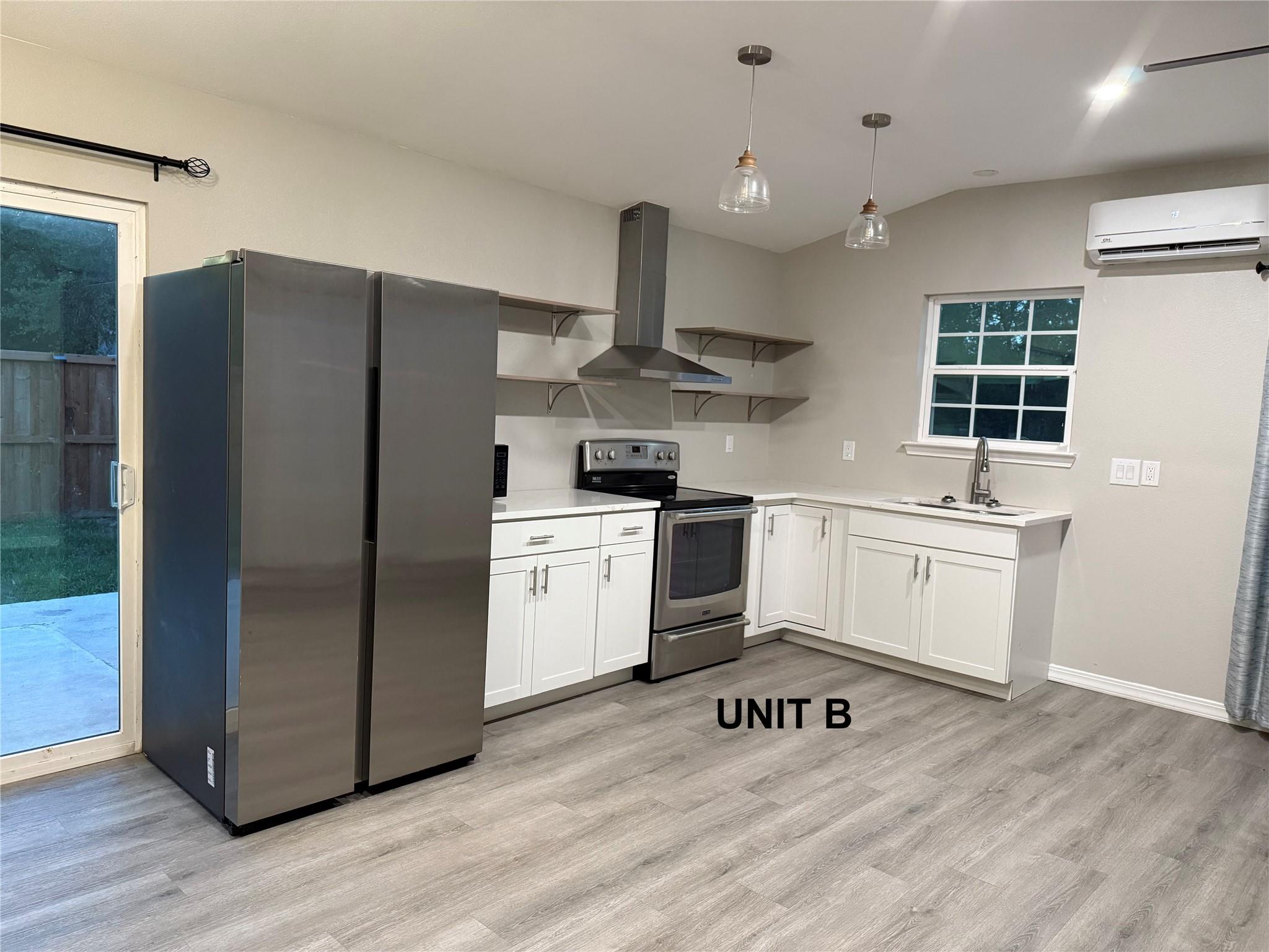 168 Still Forest Dr, Cedar Creek, TX 78612