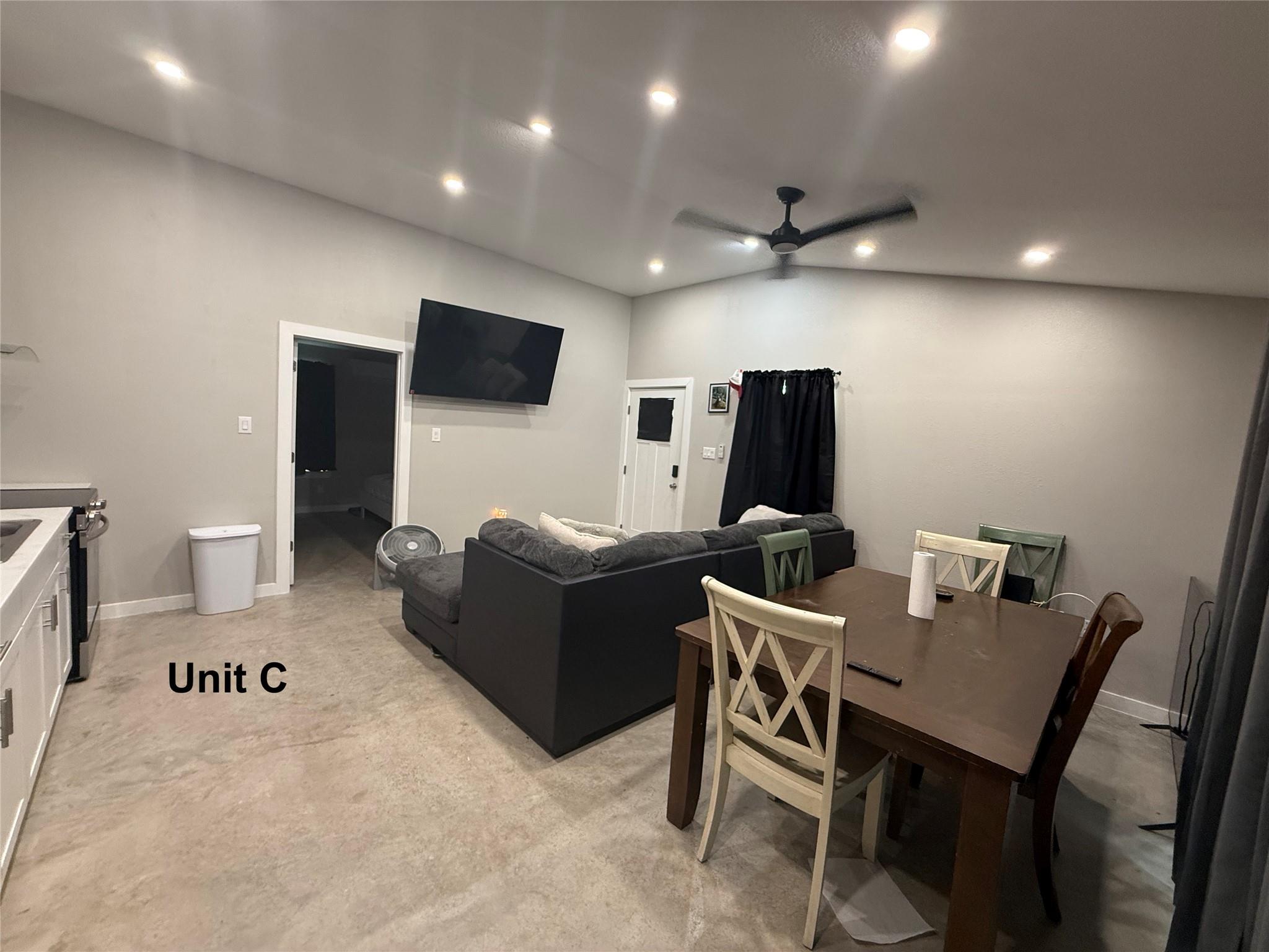 168 Still Forest Dr, Cedar Creek, TX 78612