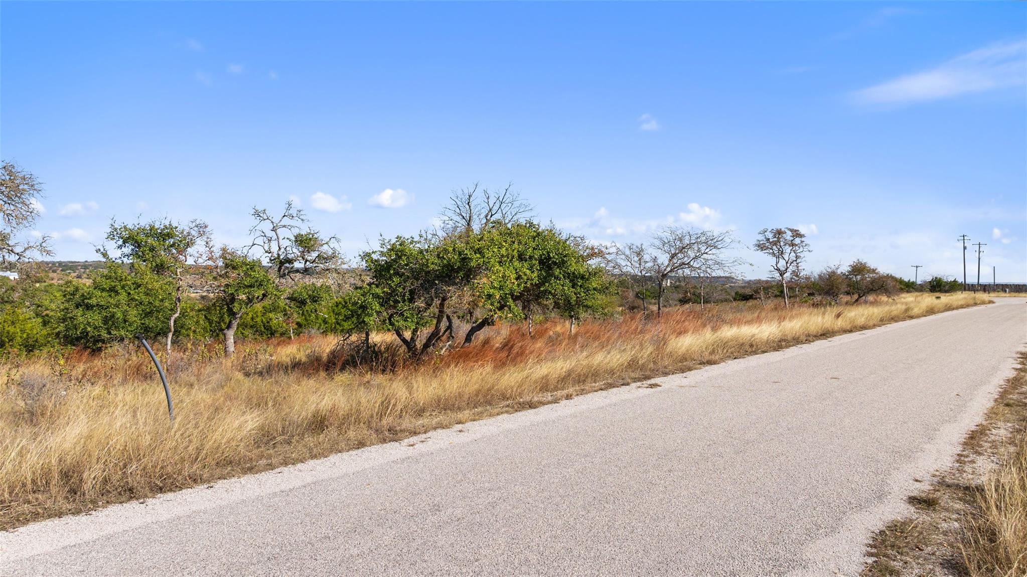 271 S Cielo Vista Ct, Fredericksburg, TX 78624