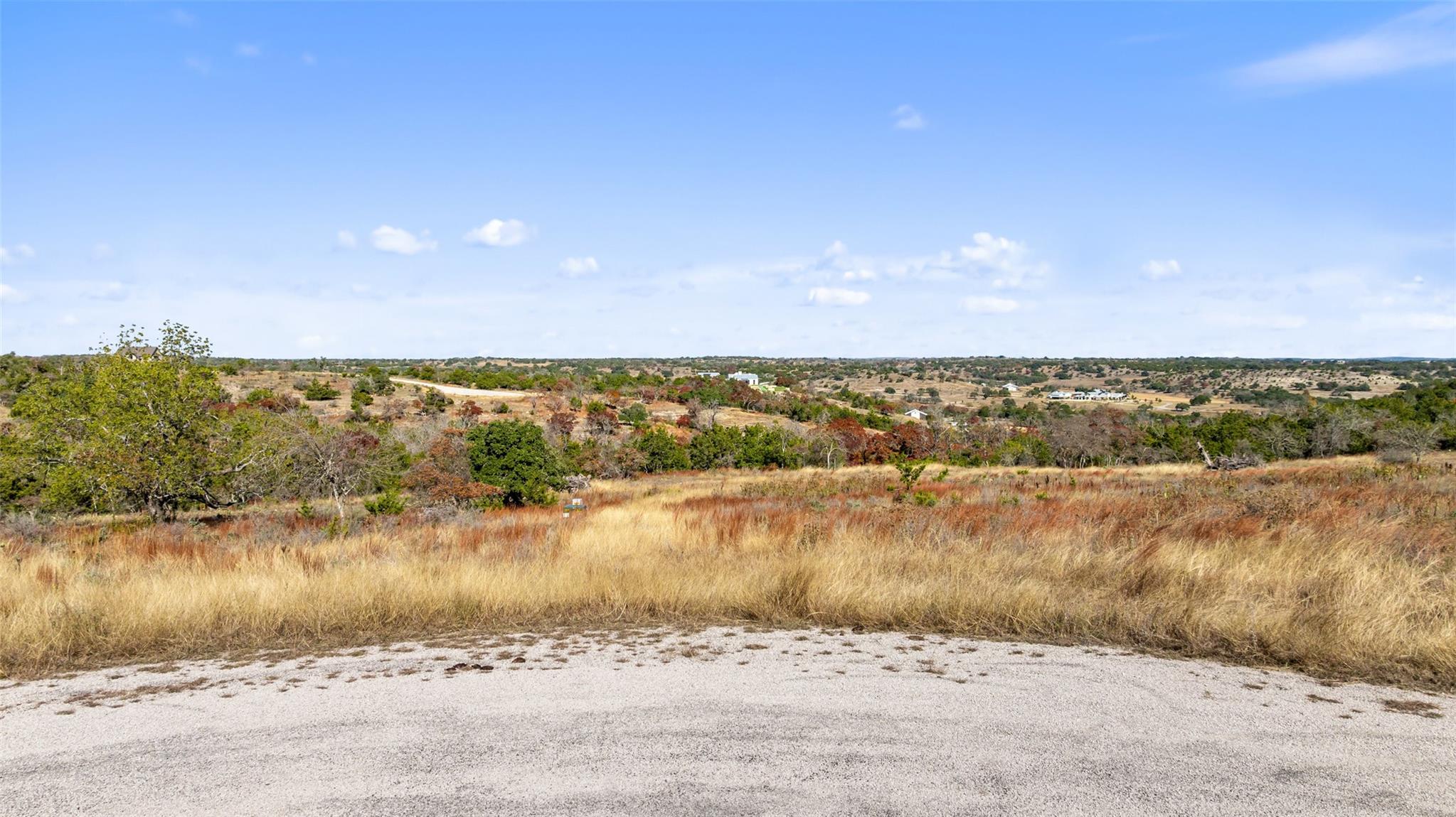 271 S Cielo Vista Ct, Fredericksburg, TX 78624