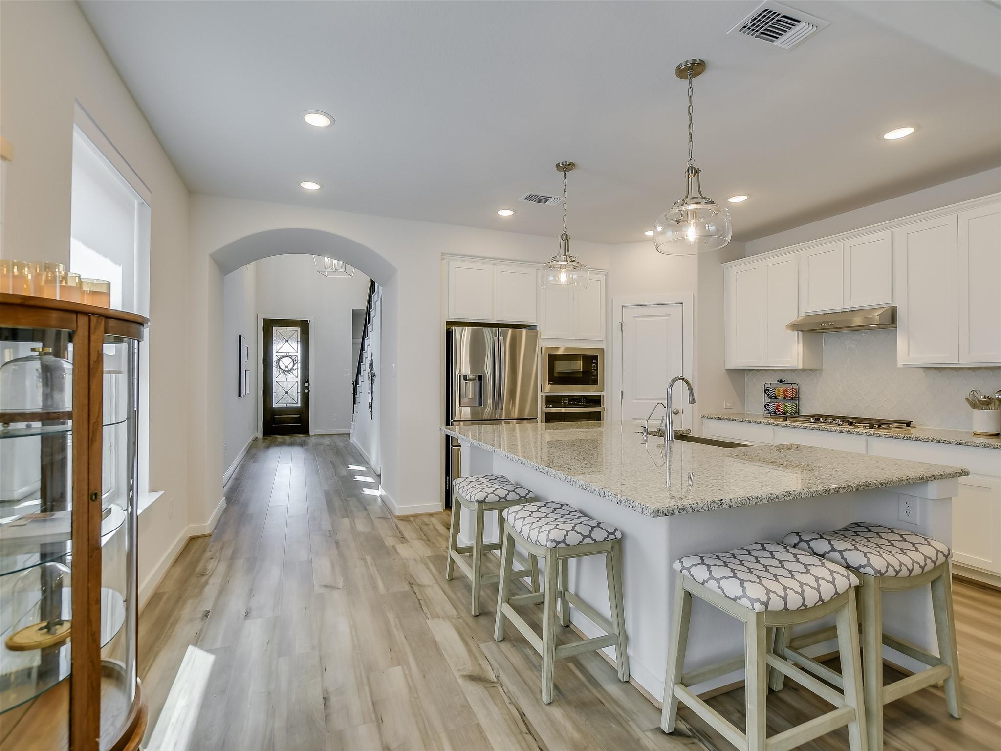 8107 Prairie Rye Dr, Lago Vista, TX 78645