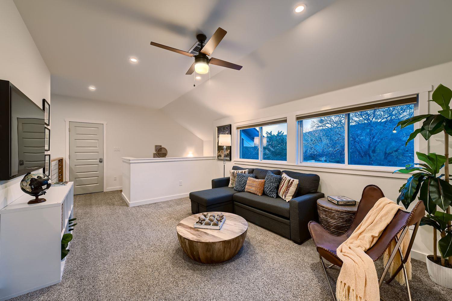 12901 Wire Rd, Leander, TX 78641