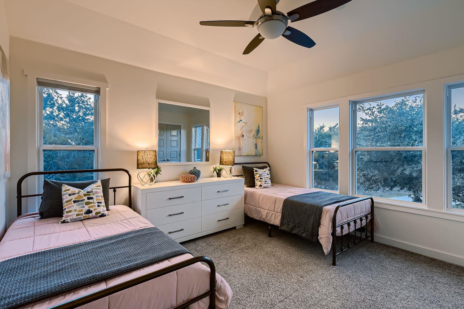 12901 Wire Rd, Leander, TX 78641