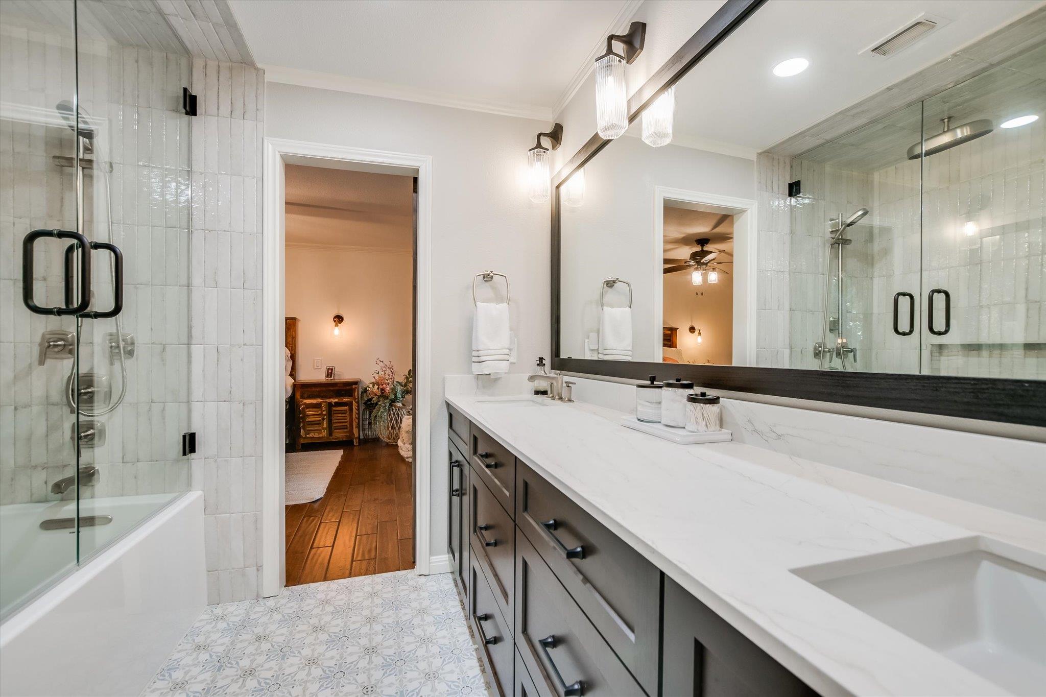 9106 Glenlake Dr, Austin, TX 78730