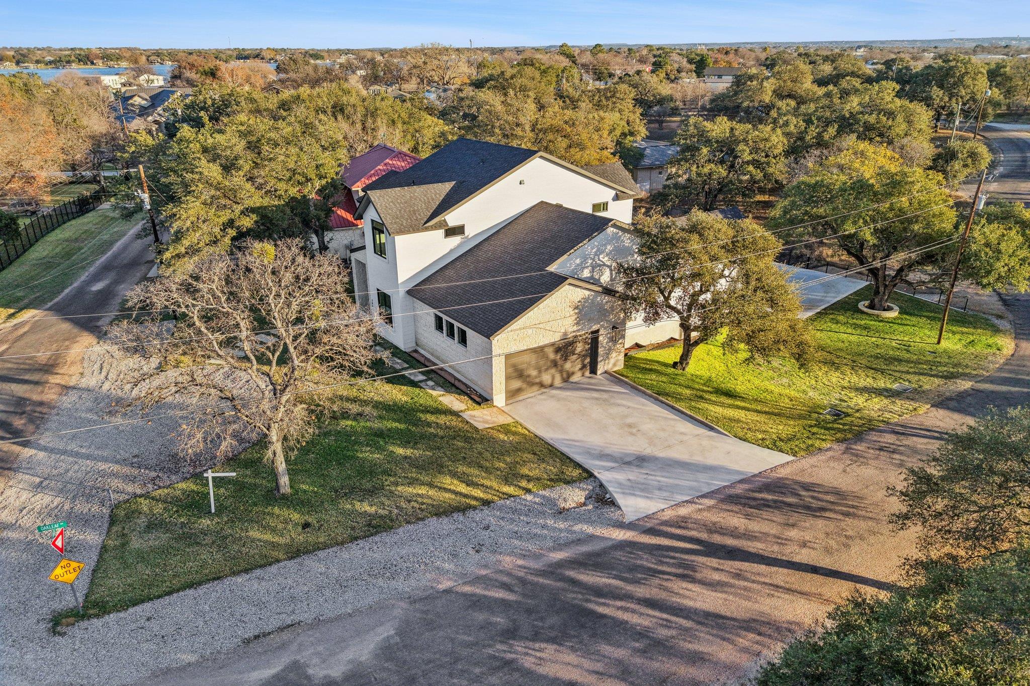 300 Deer Dr, Sunrise Beach Village, TX 78643