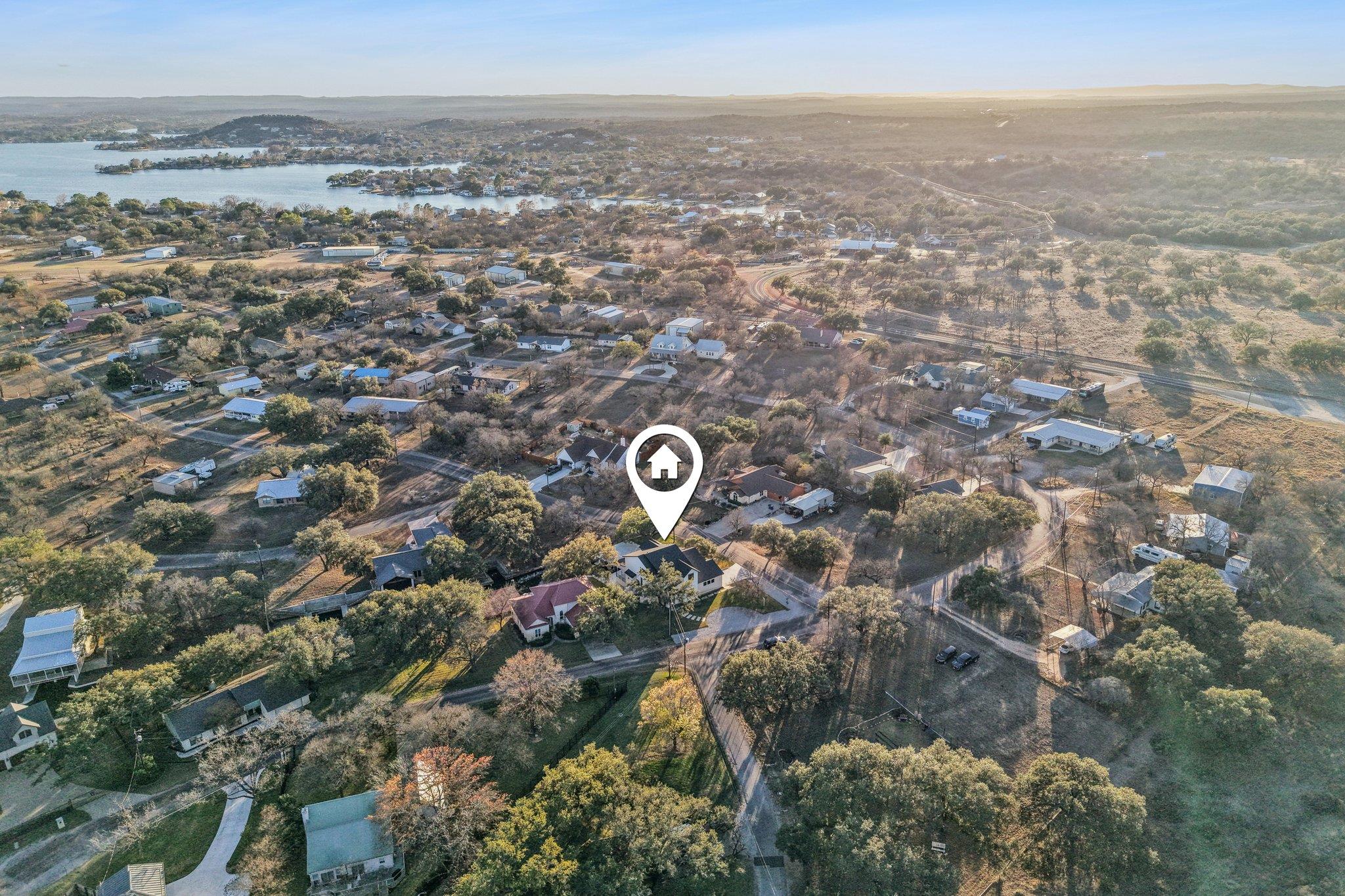 300 Deer Dr, Sunrise Beach Village, TX 78643