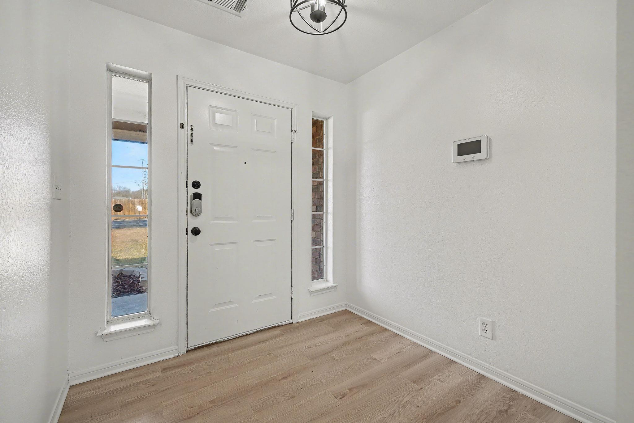 1101 E Johnson St, Burnet, TX 78611