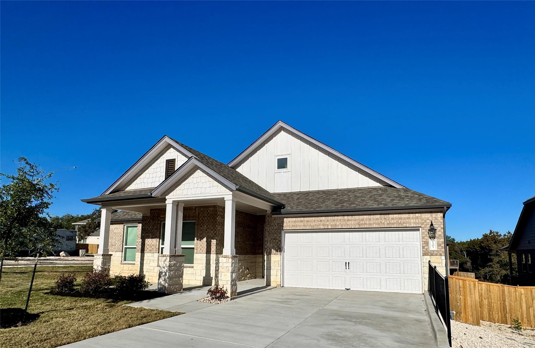 1301 White Daisy Ln, Georgetown, TX 78628