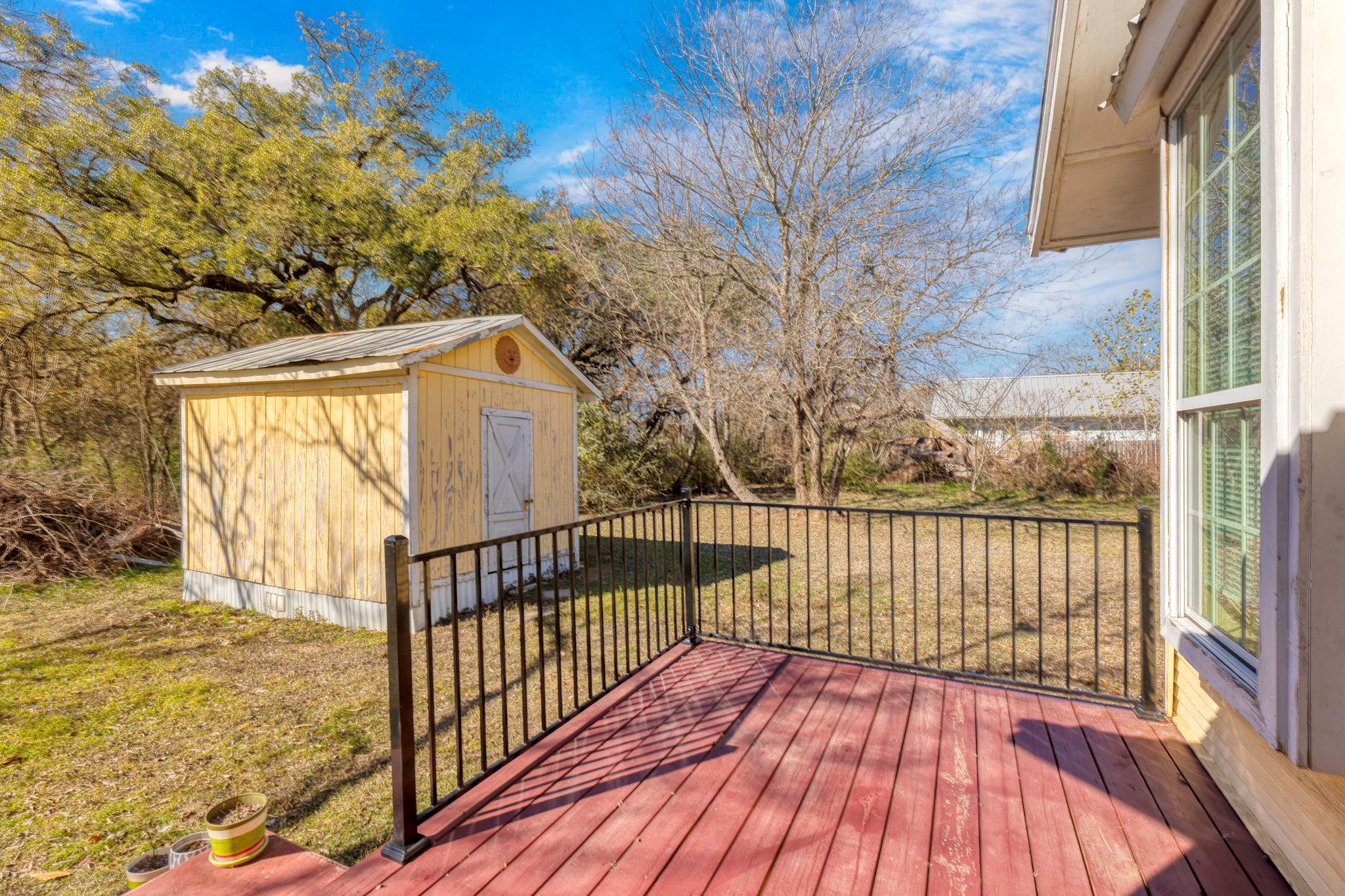 92 Sunrise St, Lytton Springs, TX 78616