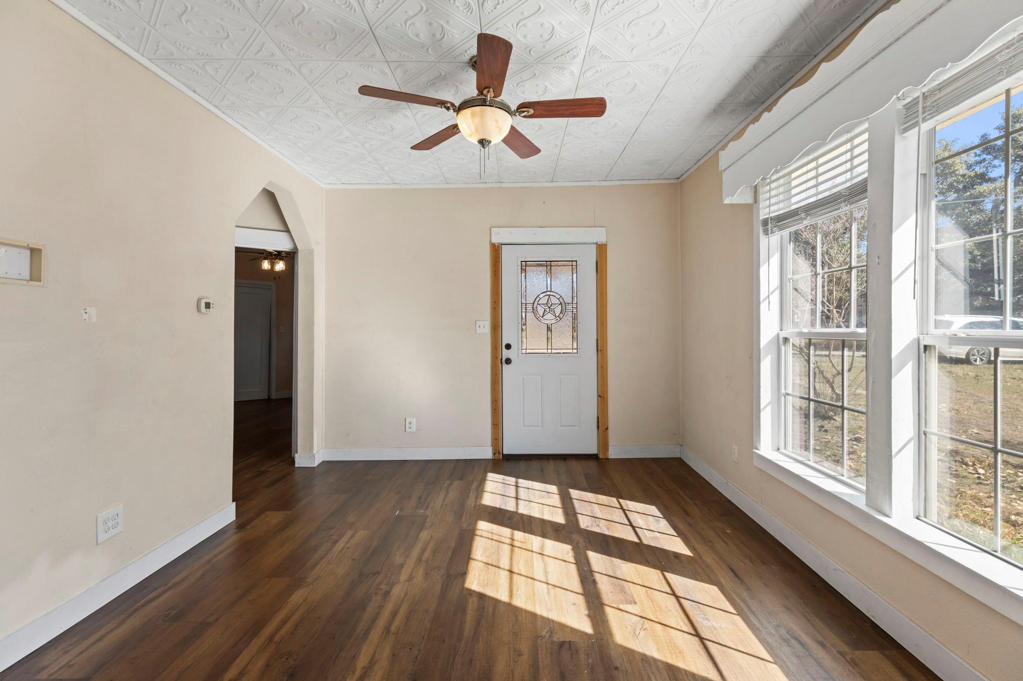 92 Sunrise St, Lytton Springs, TX 78616