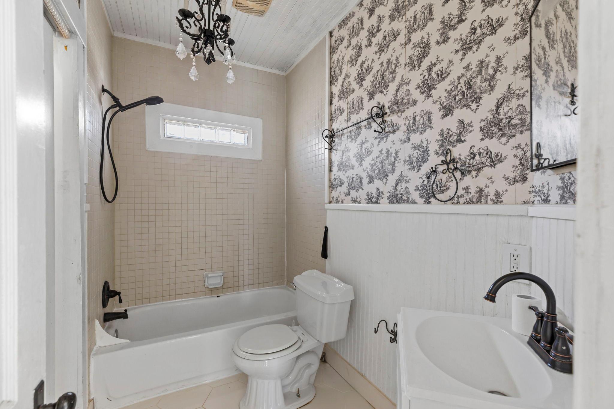 92 Sunrise St, Lytton Springs, TX 78616