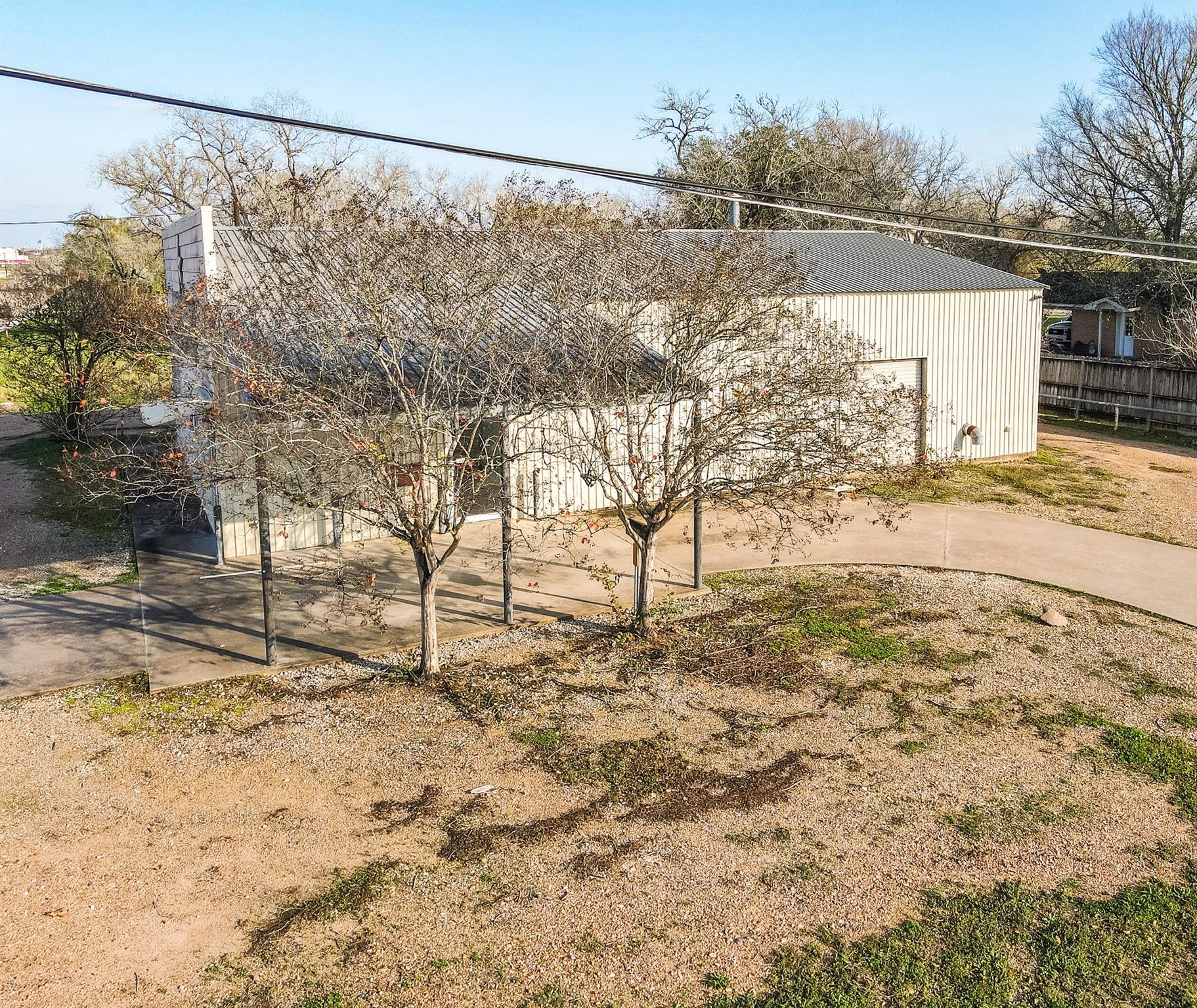 201 S Ridge St, Hallettsville, TX 77964
