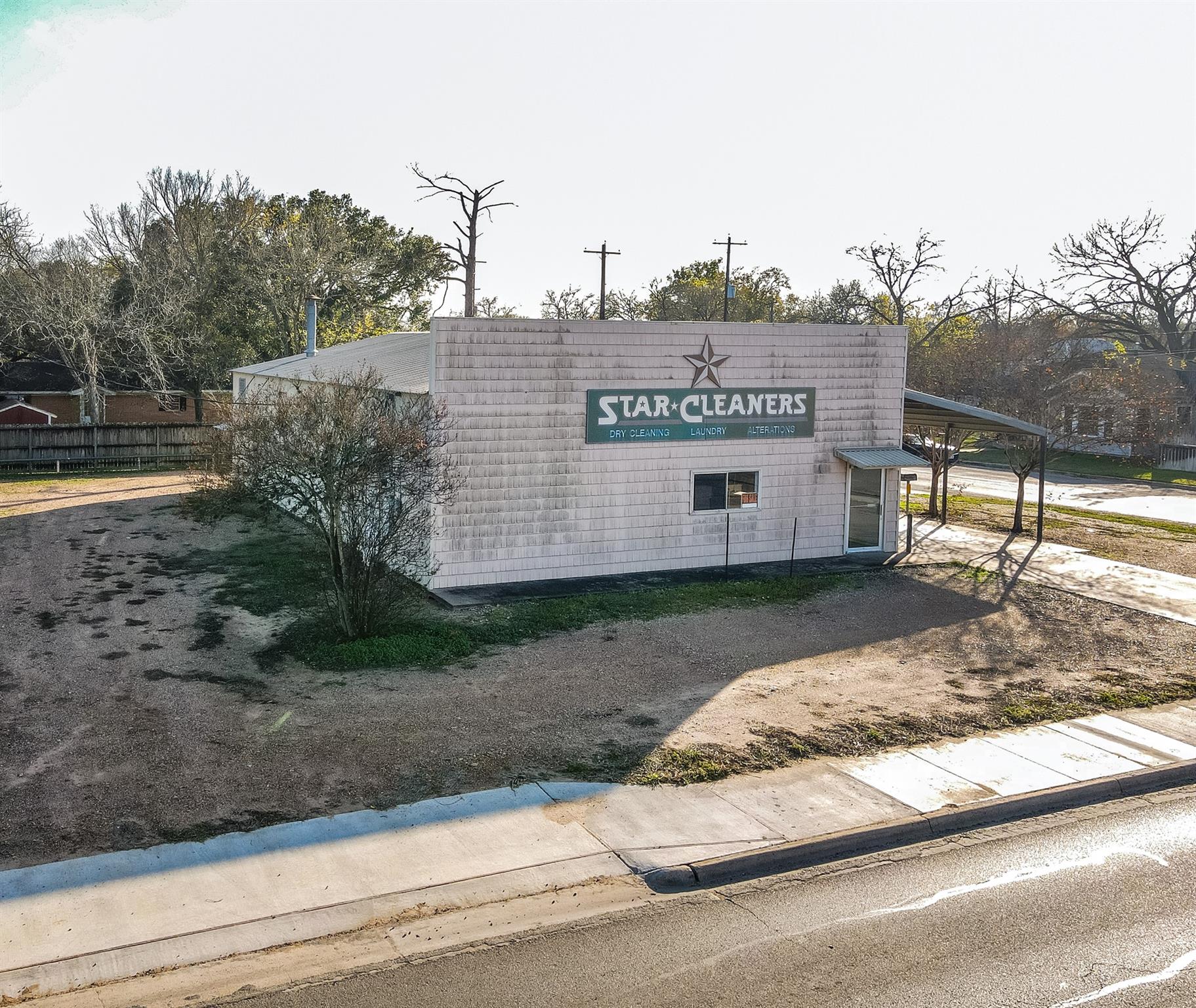 201 S Ridge St, Hallettsville, TX 77964