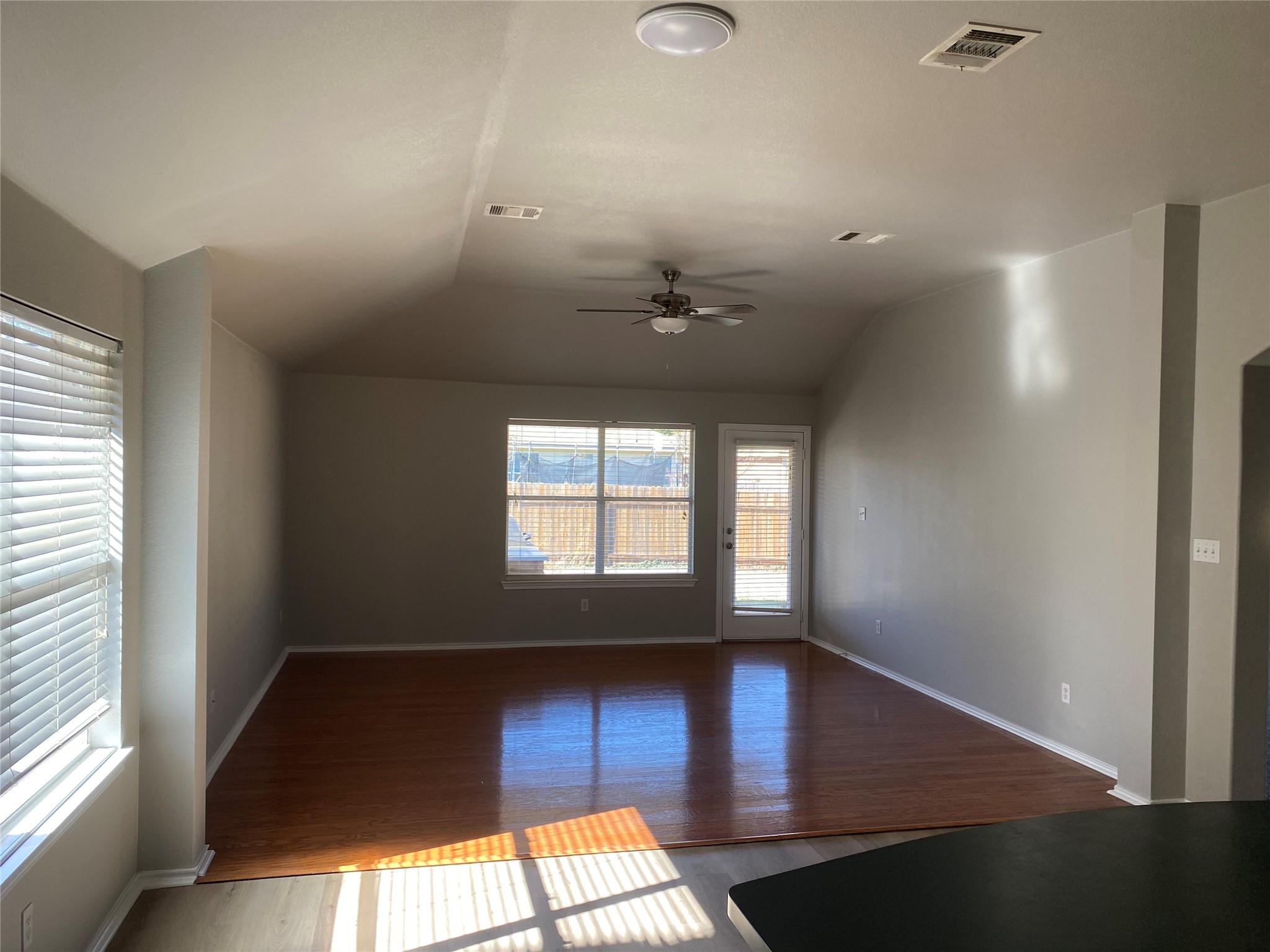 18704 Dry Pond Dr, Pflugerville, TX 78660