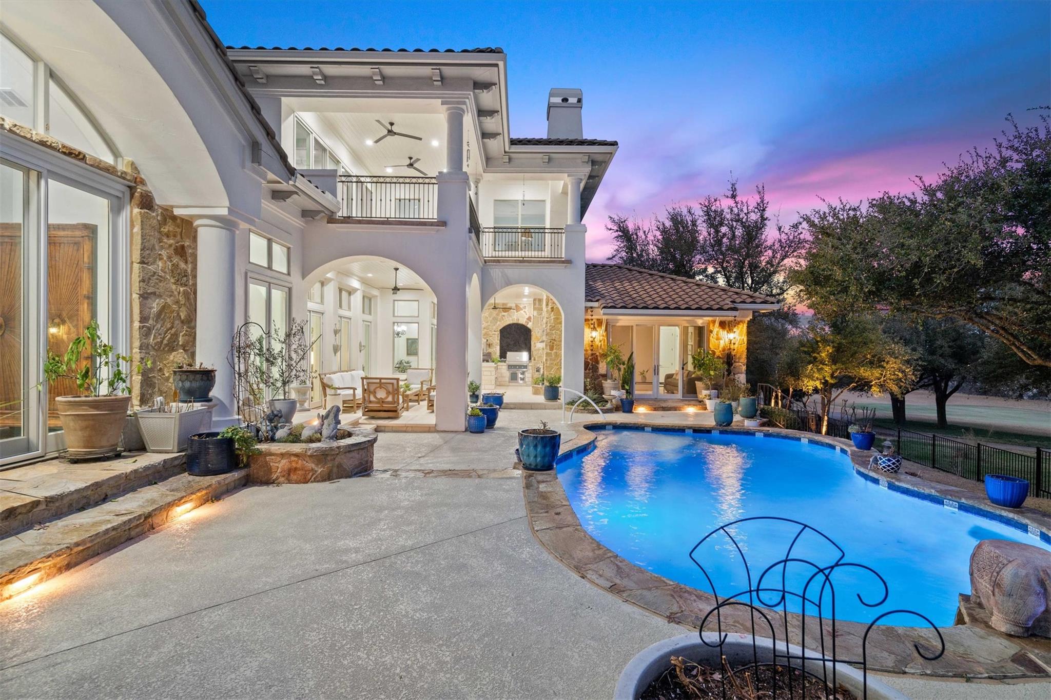 108 Golden Bear Cv, Austin, TX 78738