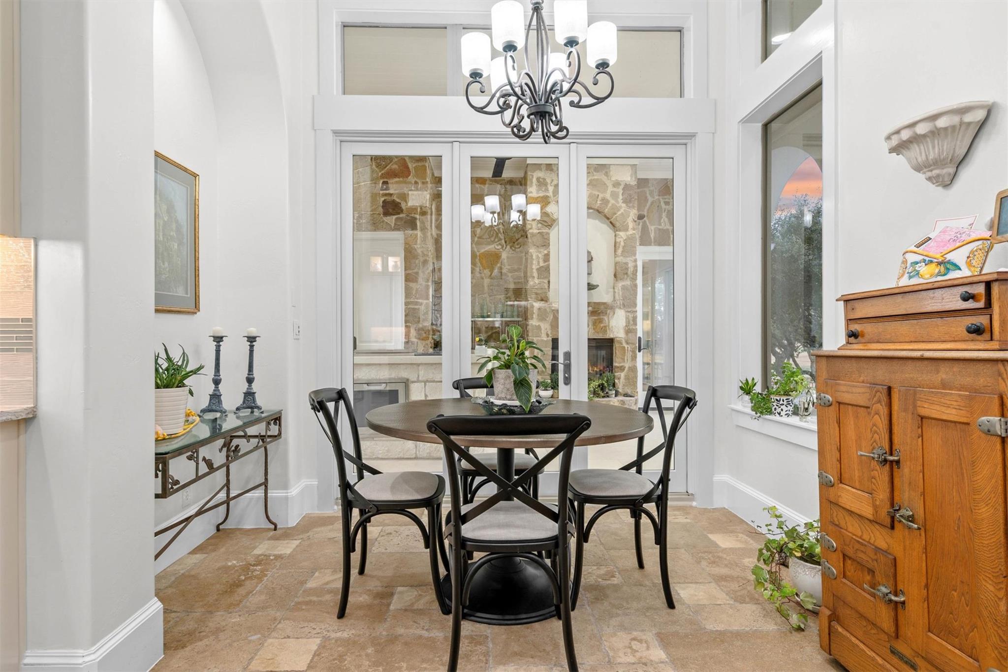 108 Golden Bear Cv, Austin, TX 78738