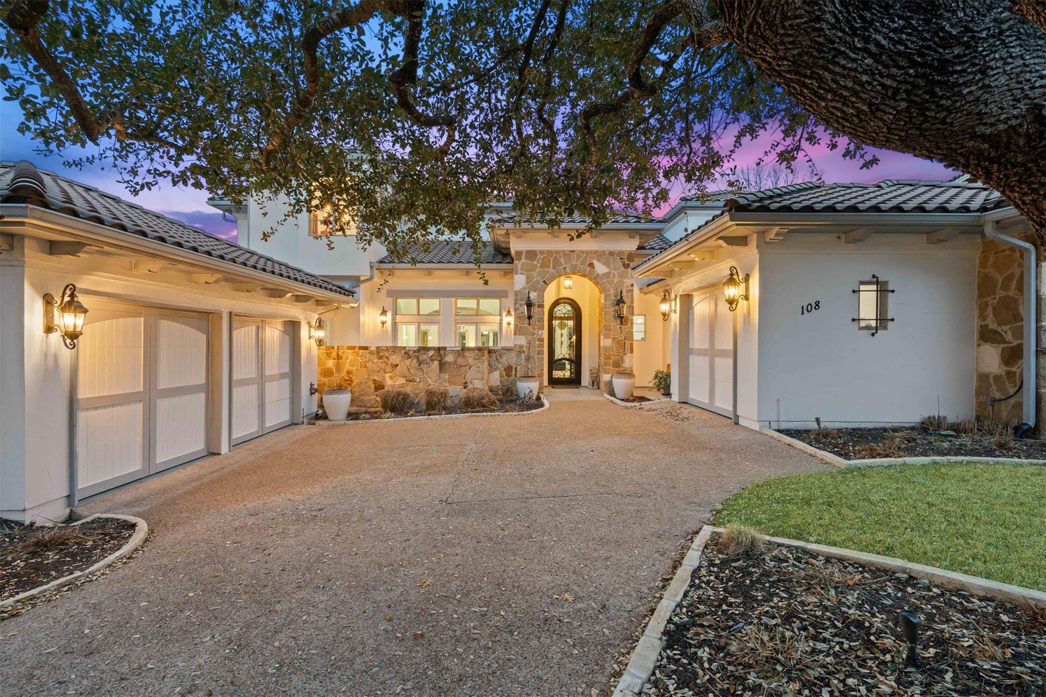 108 Golden Bear Cv, Austin, TX 78738