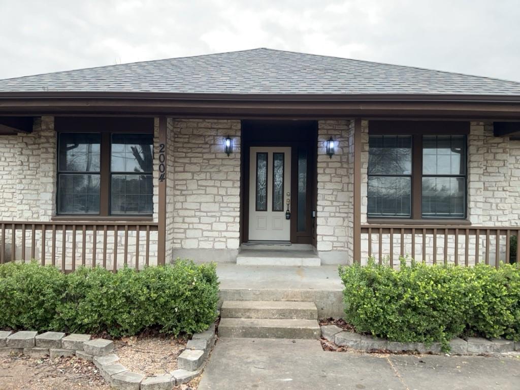 2004 Walsh Dr, Round Rock, TX 78681