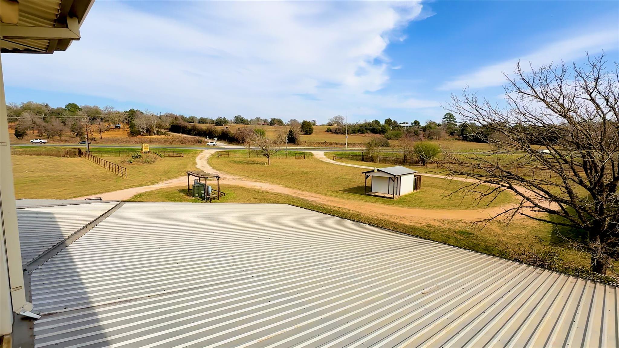 531 Highway 71 W, Smithville, TX 78957