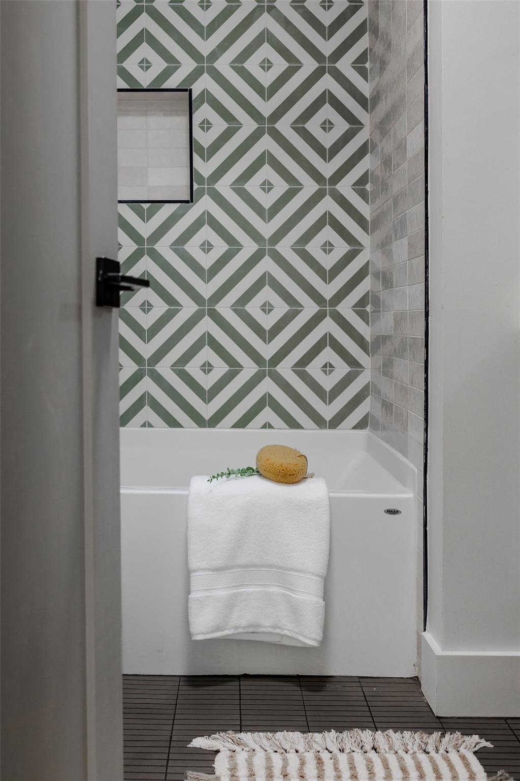 2220 E Stassney Ln # B, Austin, TX 78744