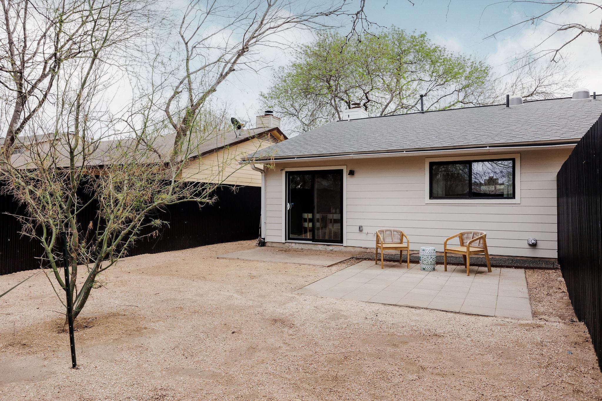 2220 E Stassney Ln # B, Austin, TX 78744