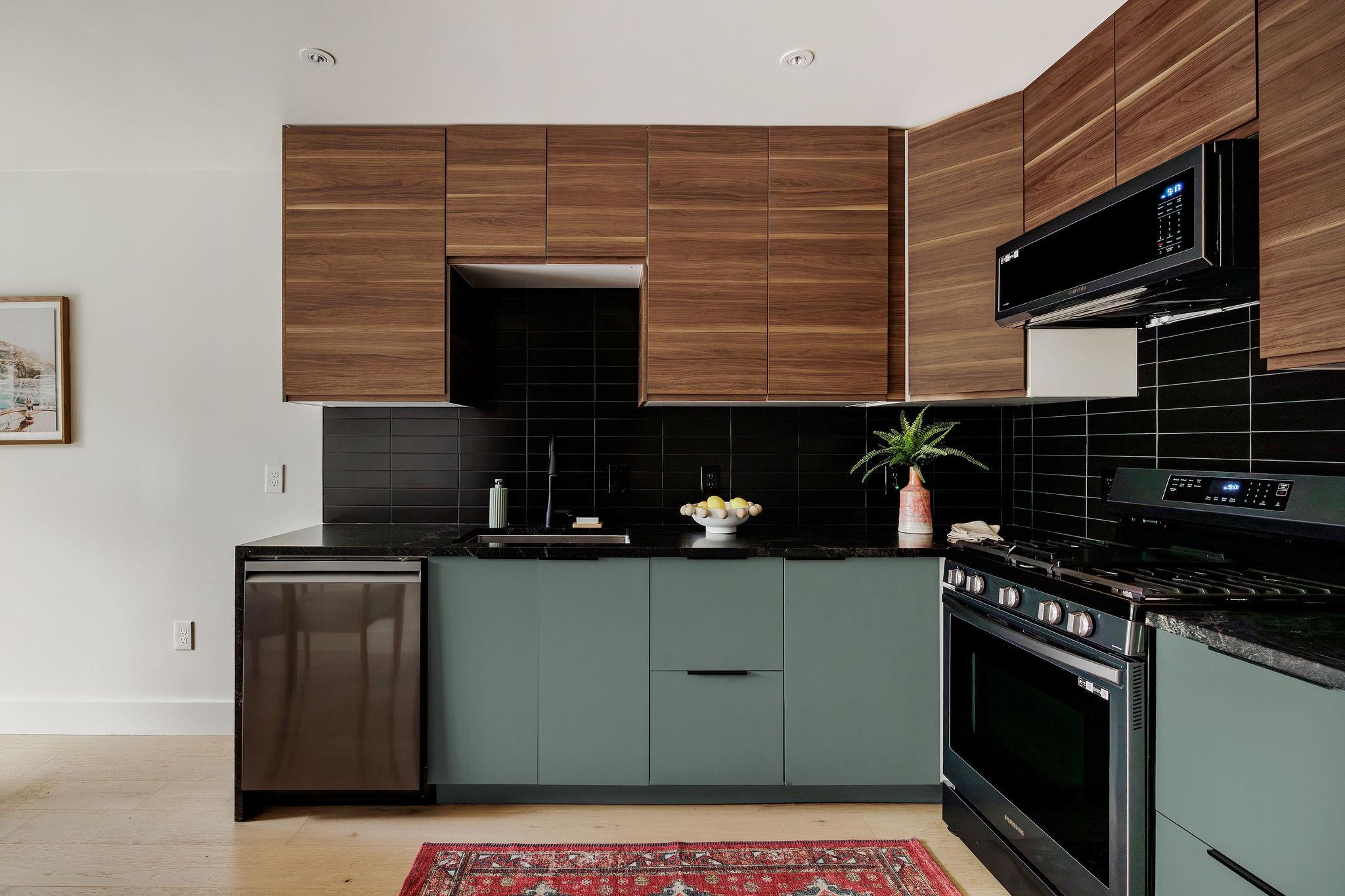 2220 E Stassney Ln # B, Austin, TX 78744