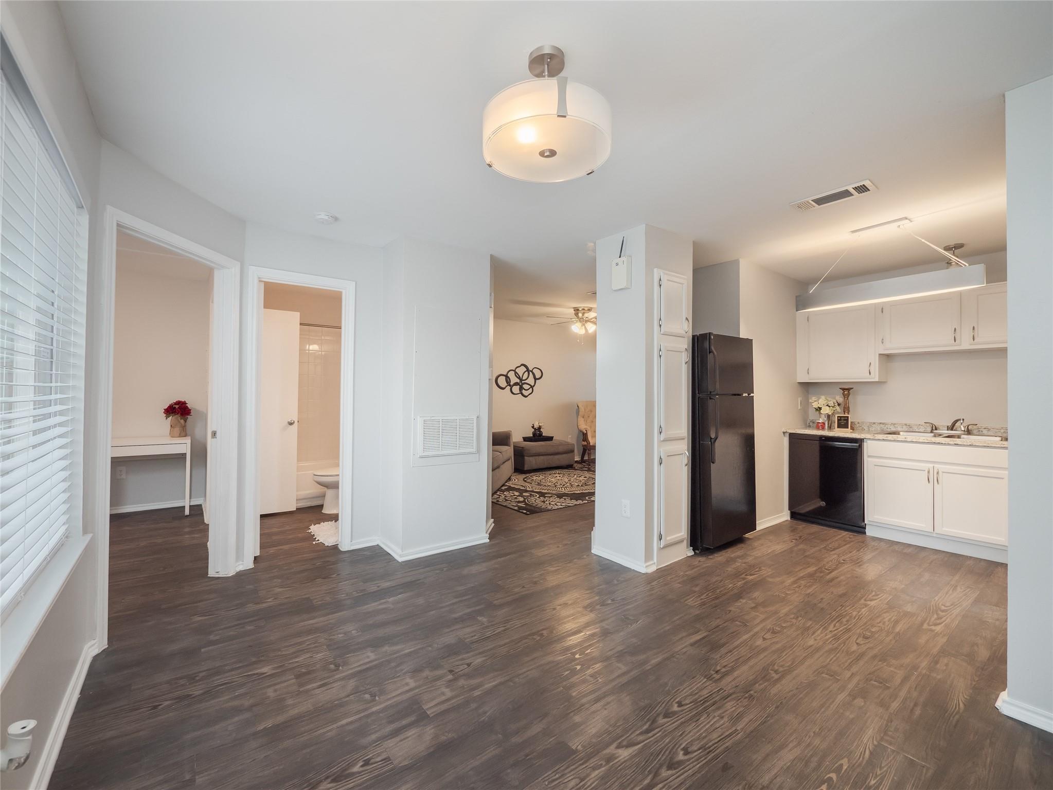 1740 Timber Ridge Rd # 132, Austin, TX 78741