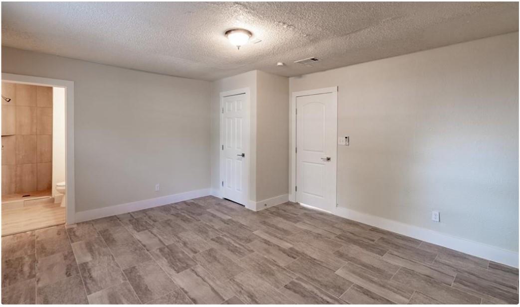 1412 Vargas Rd # B, Austin, TX 78741