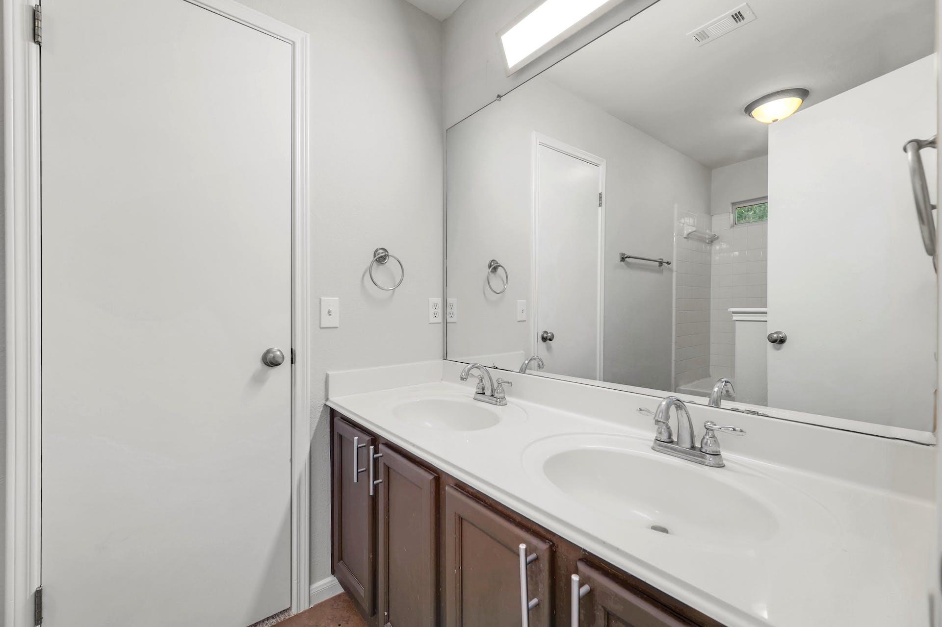 214 Crystal Knoll Blvd, Georgetown, TX 78626