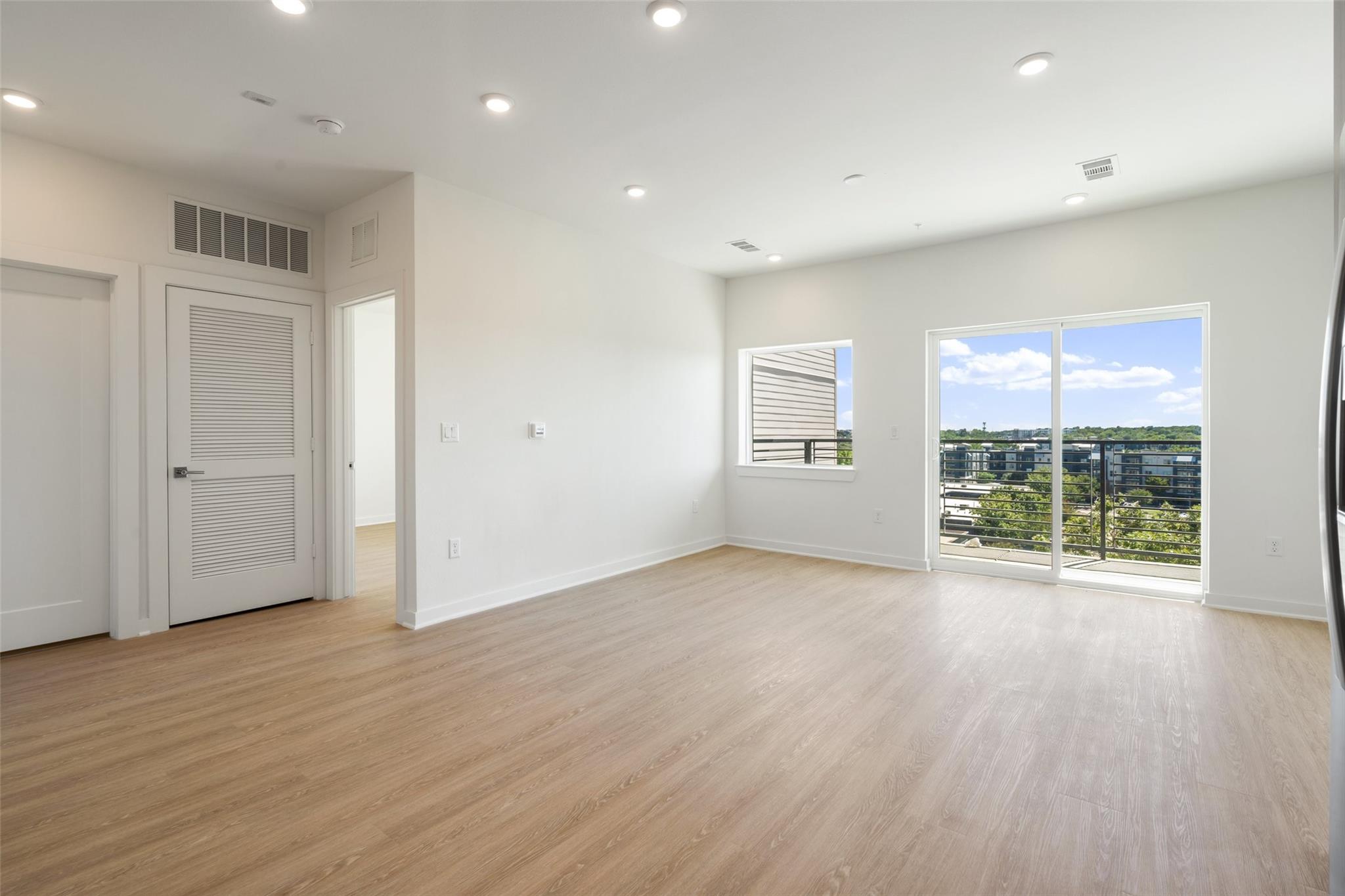 4802 S Congress Ave # 403, Austin, TX 78745