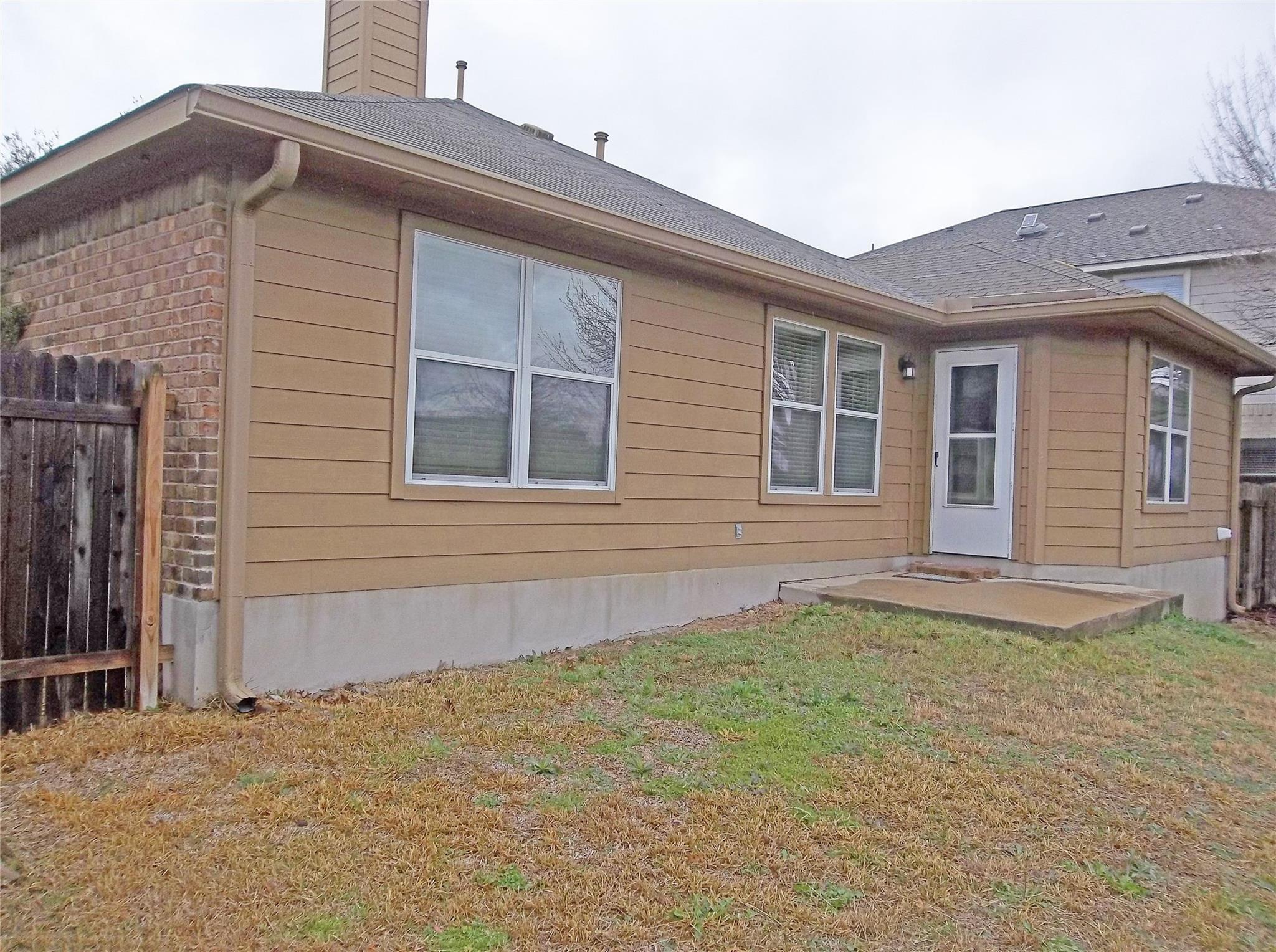 110 Fossil Trl, Leander, TX 78641