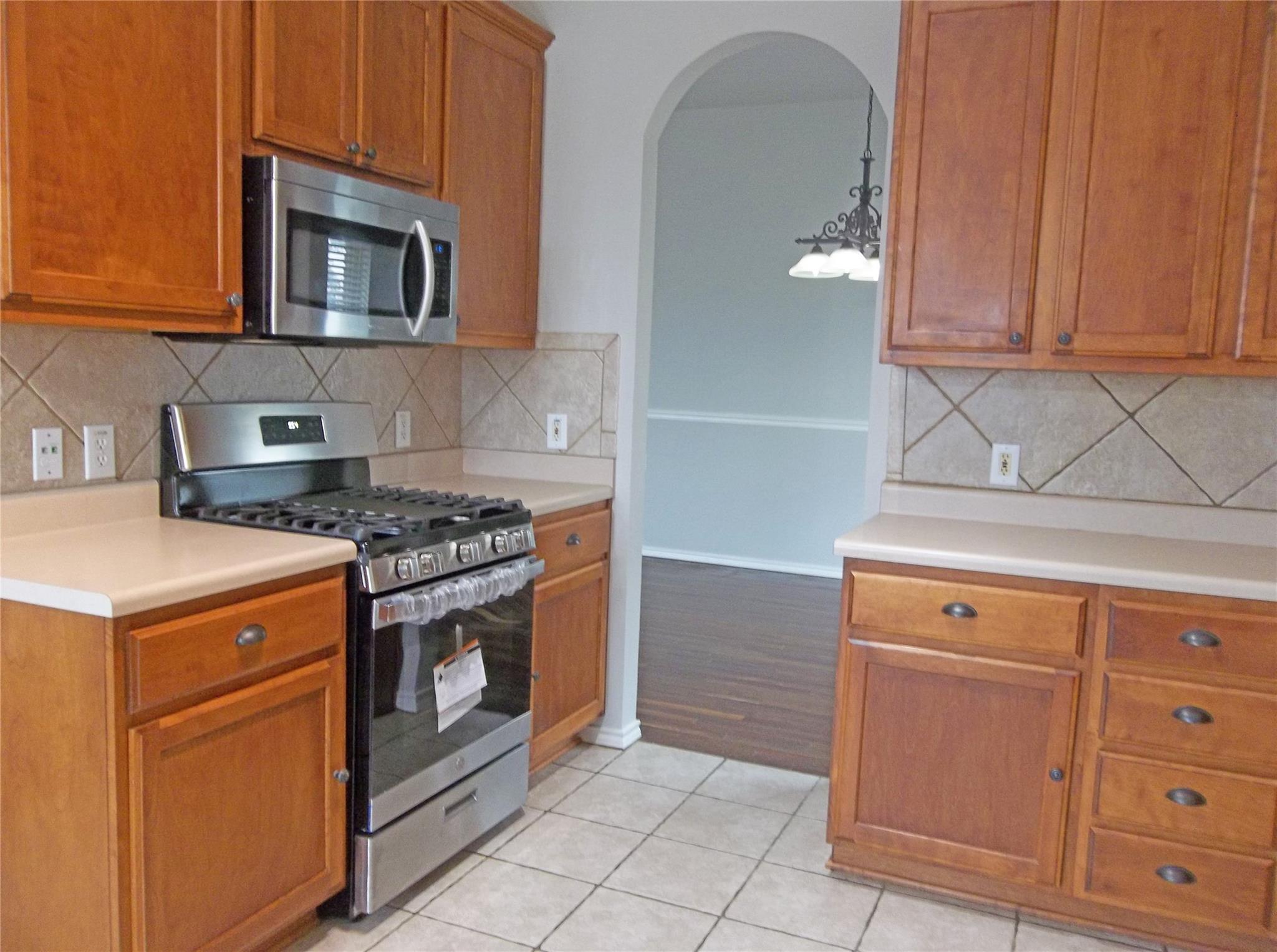 110 Fossil Trl, Leander, TX 78641