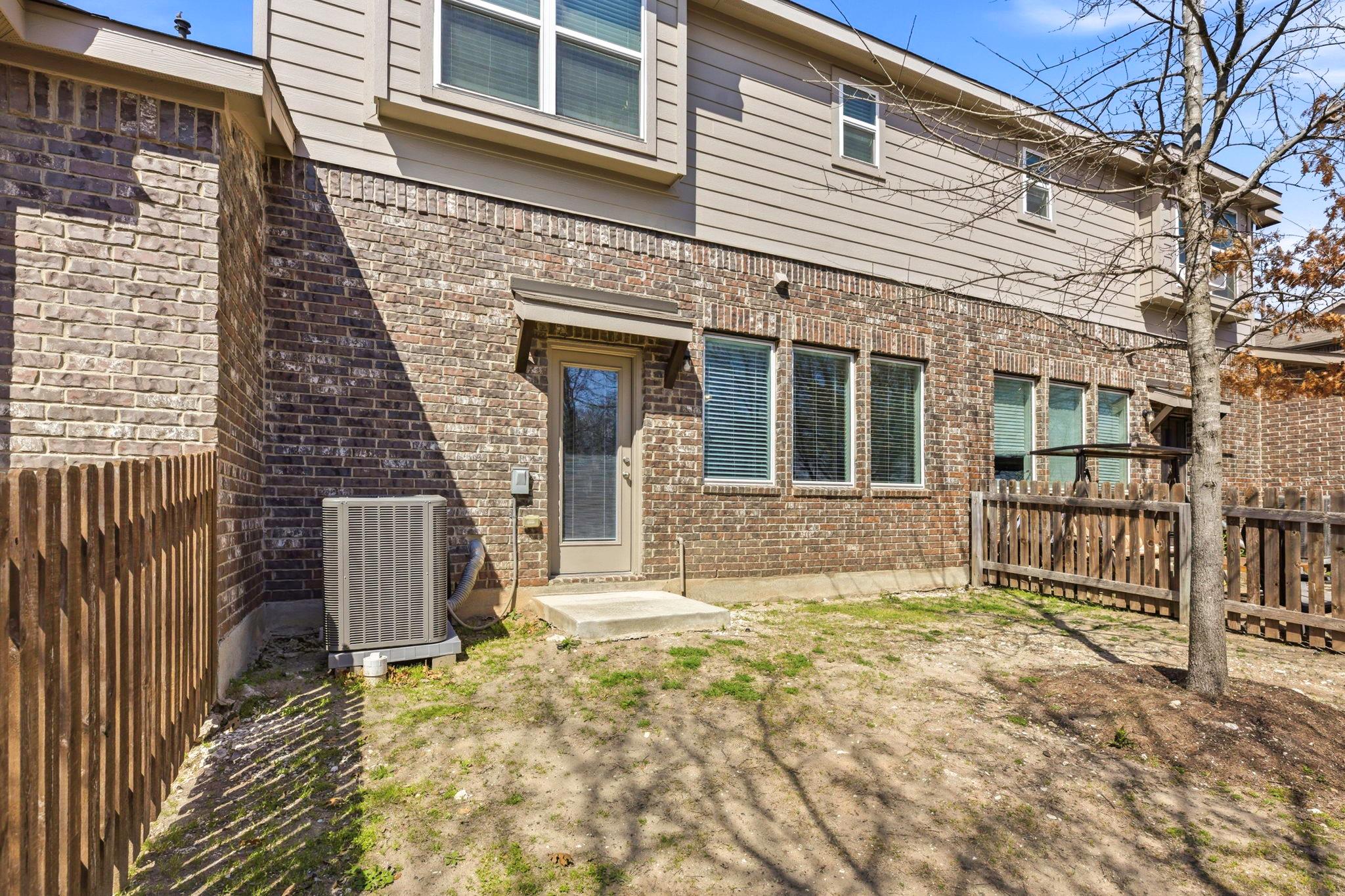 17205 Leafroller Dr # B, Pflugerville, TX 78660