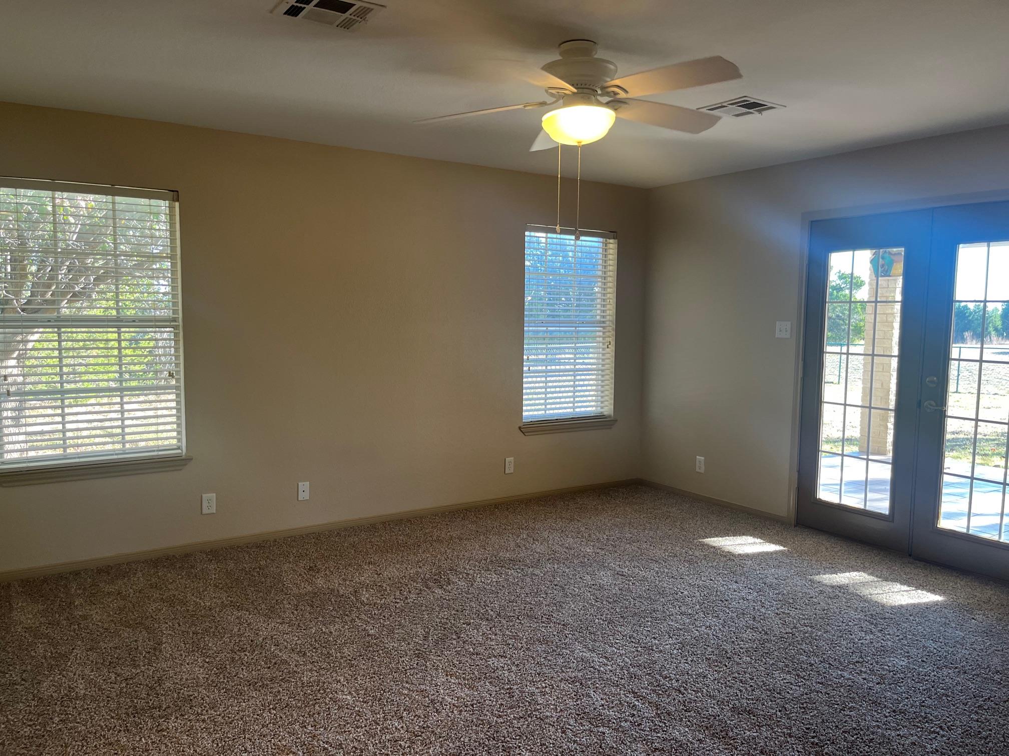 3076 County Road 1045 Rd, Lampasas, TX 76550