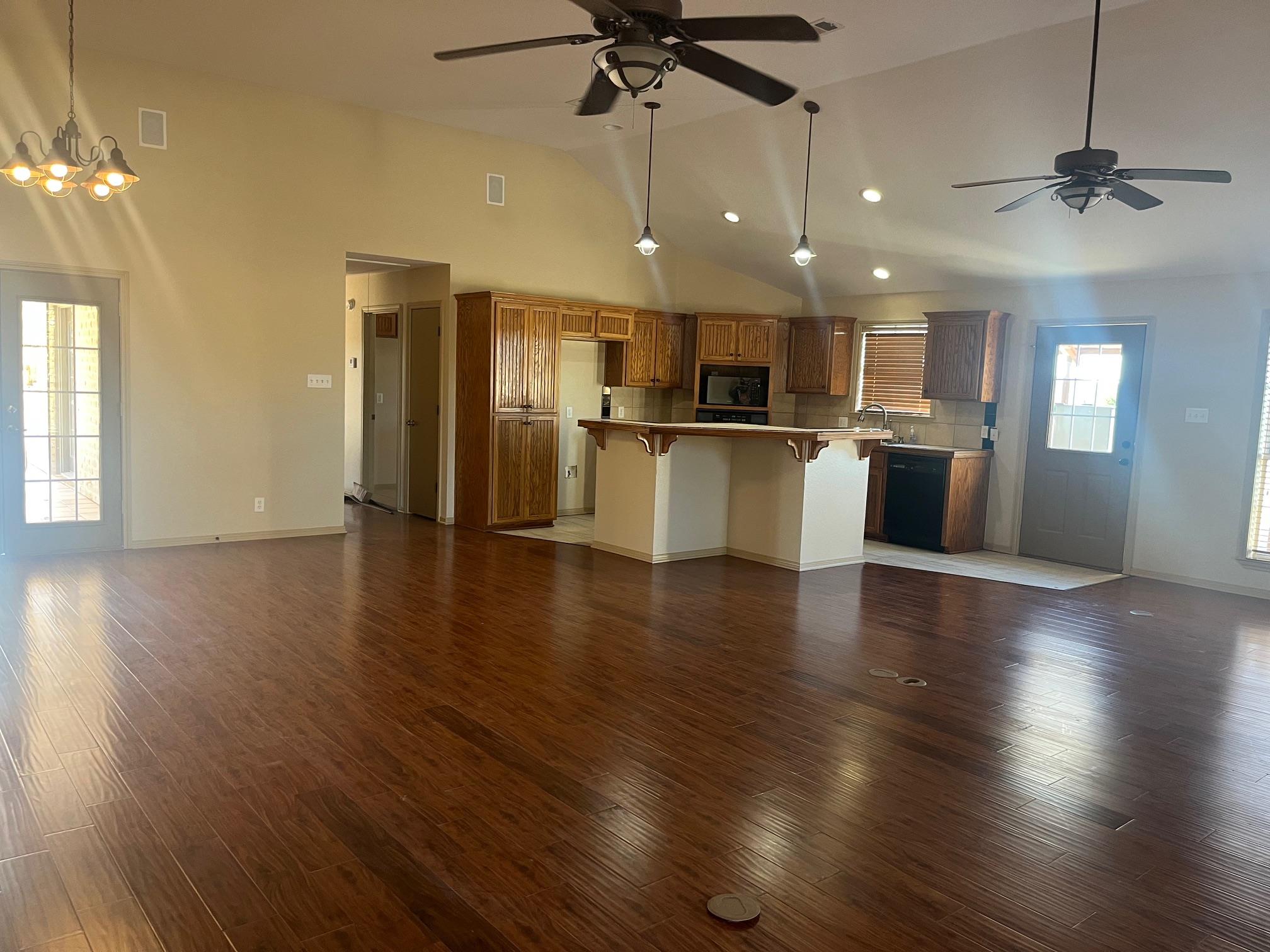 3076 County Road 1045 Rd, Lampasas, TX 76550