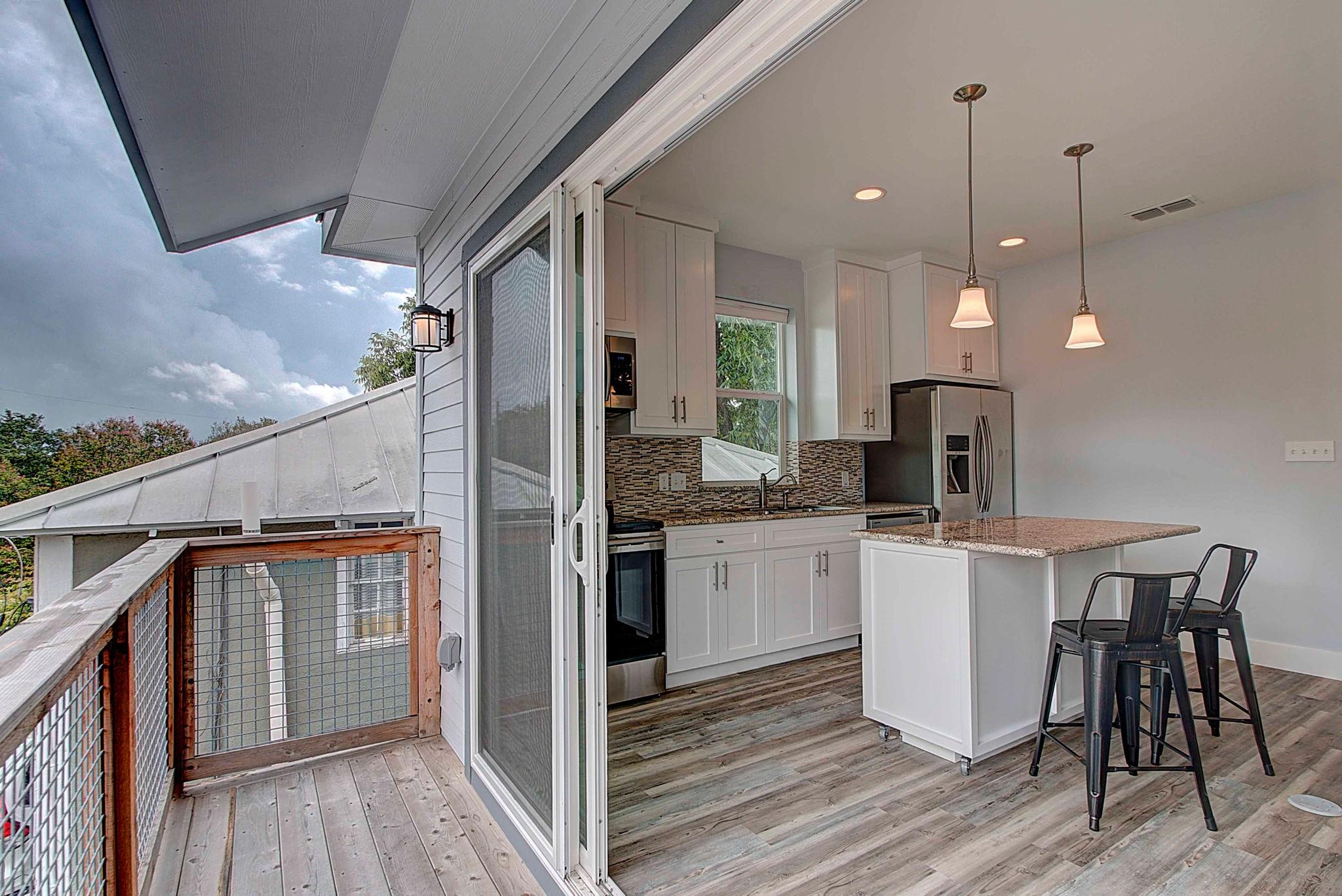 806 W LIVE OAK St # 2, Austin, TX 78704