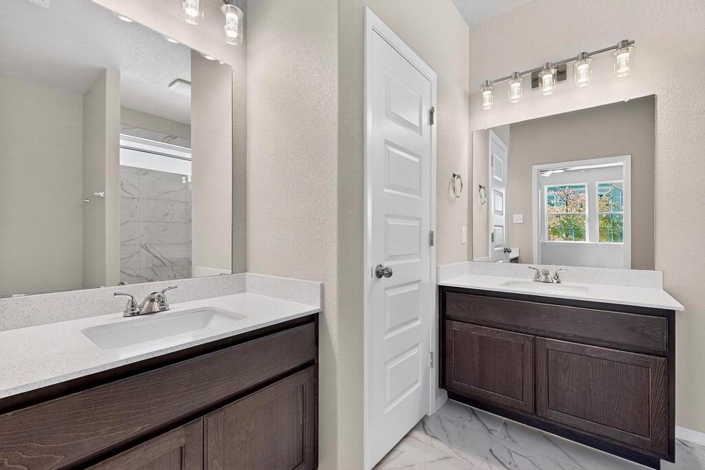 189 Fabion St, Kyle, TX 78640