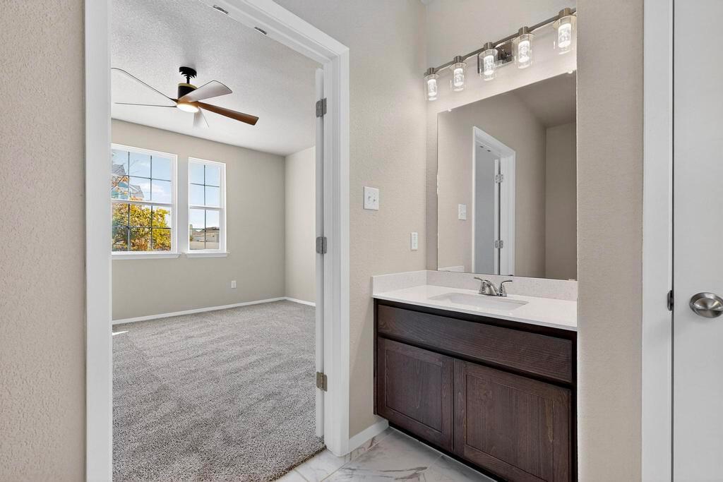 189 Fabion St, Kyle, TX 78640