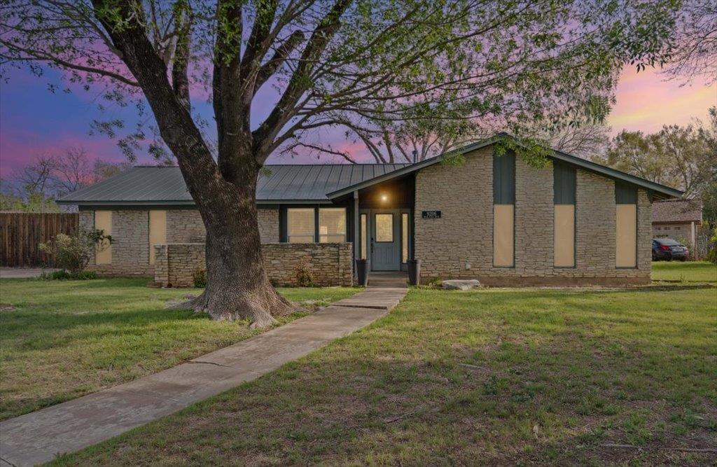 9206 Quail Field Dr, Austin, TX 78758