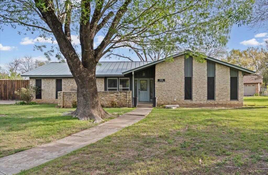 9206 Quail Field Dr, Austin, TX 78758